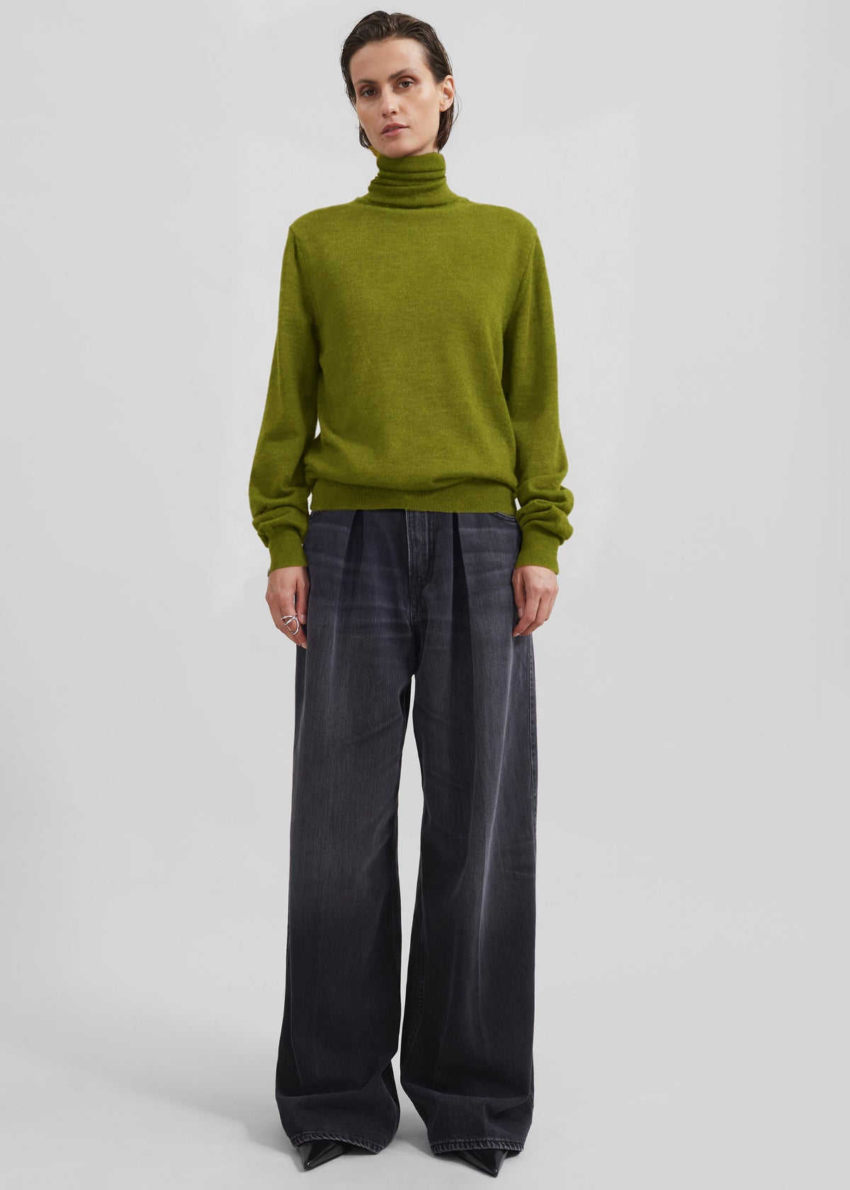 Eve Thin Turtleneck Sweater - Army Green