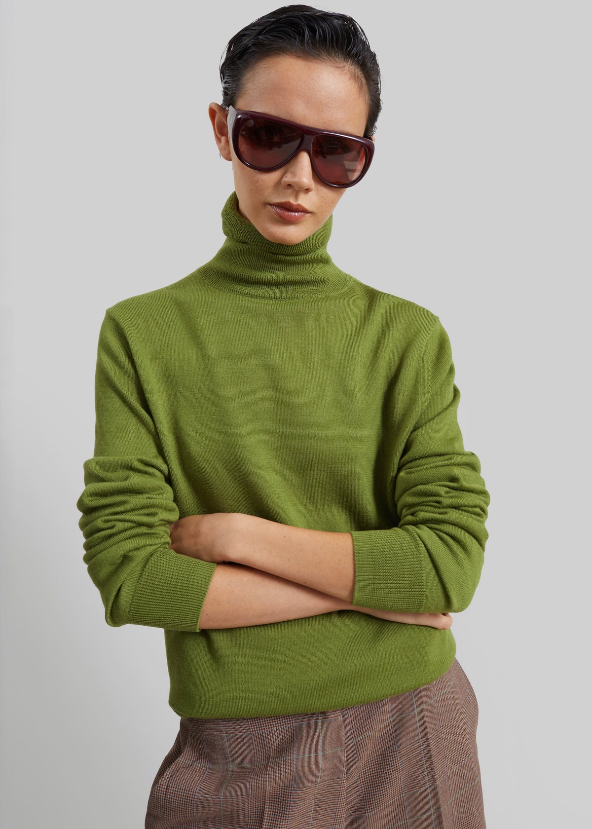 Eve Thin Turtleneck Sweater - Army Green