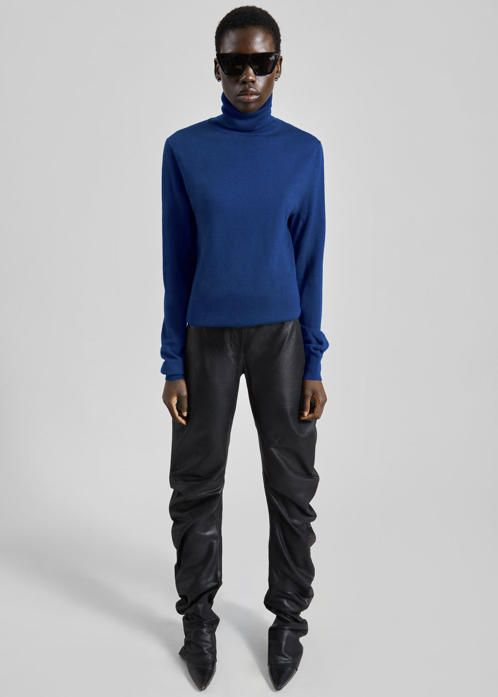 Eve Thin Turtleneck Sweater - Blue