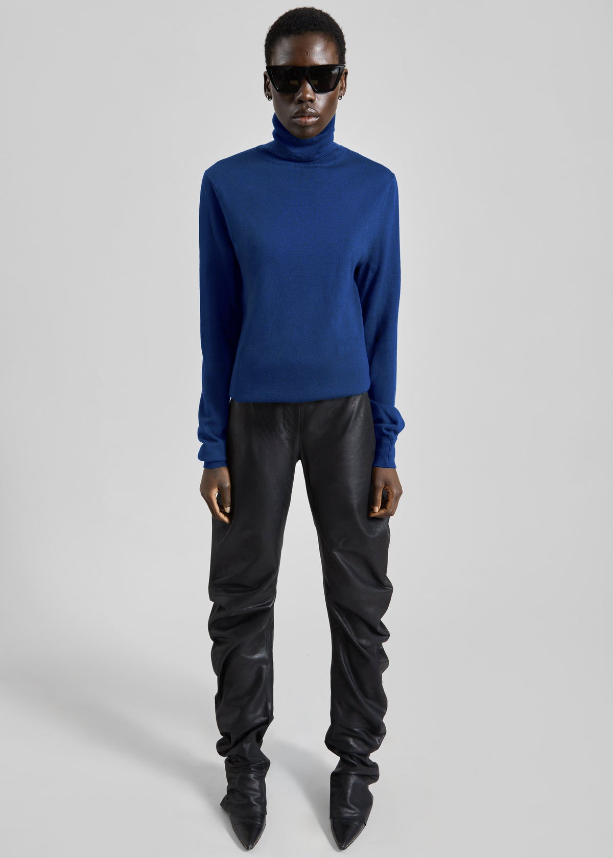 Eve Thin Turtleneck Sweater - Blue
