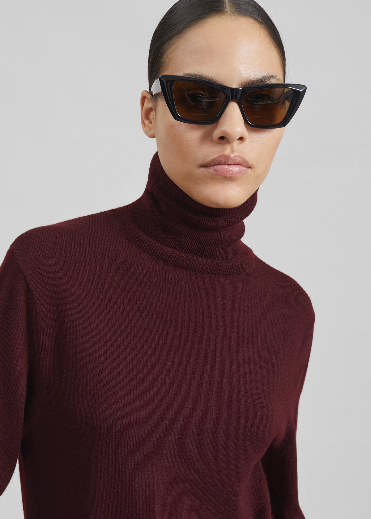 Eve Thin Turtleneck Sweater - Burgundy - 2