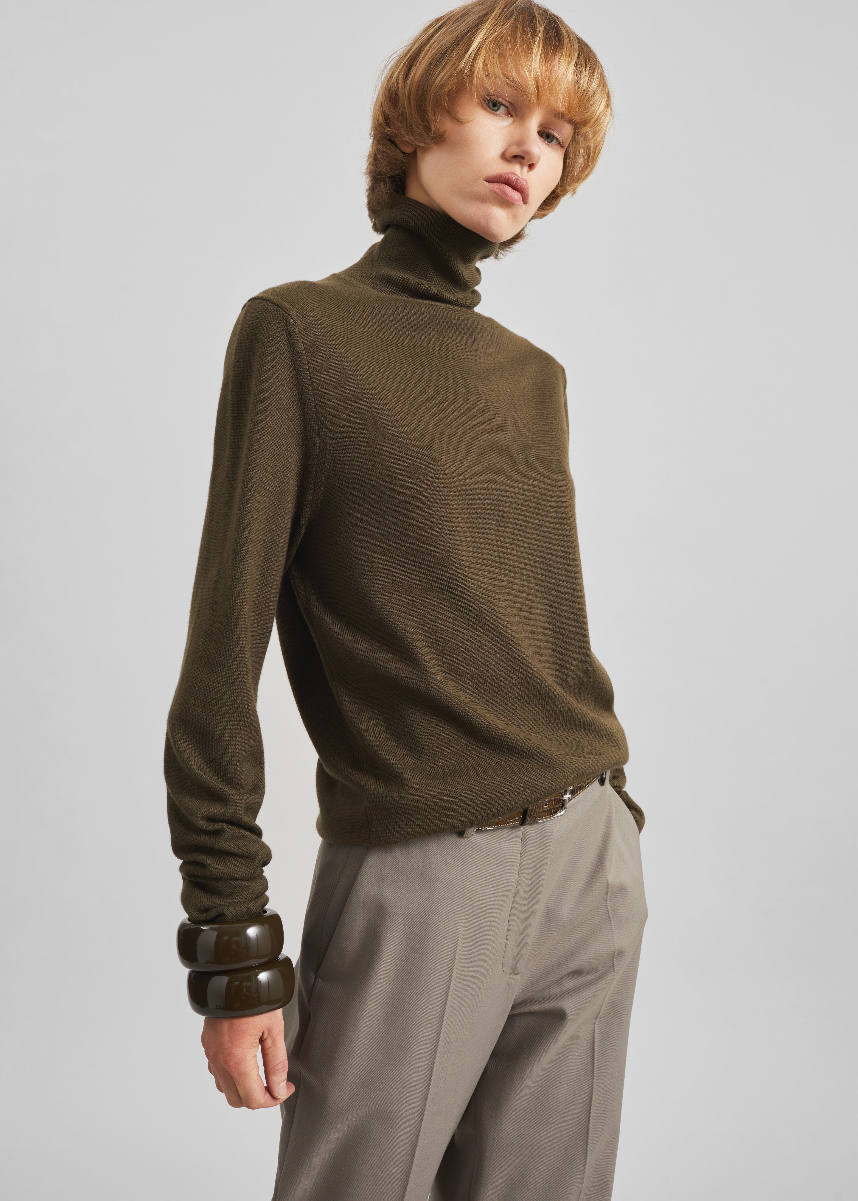 Eve Thin Turtleneck Sweater - Olive - 4