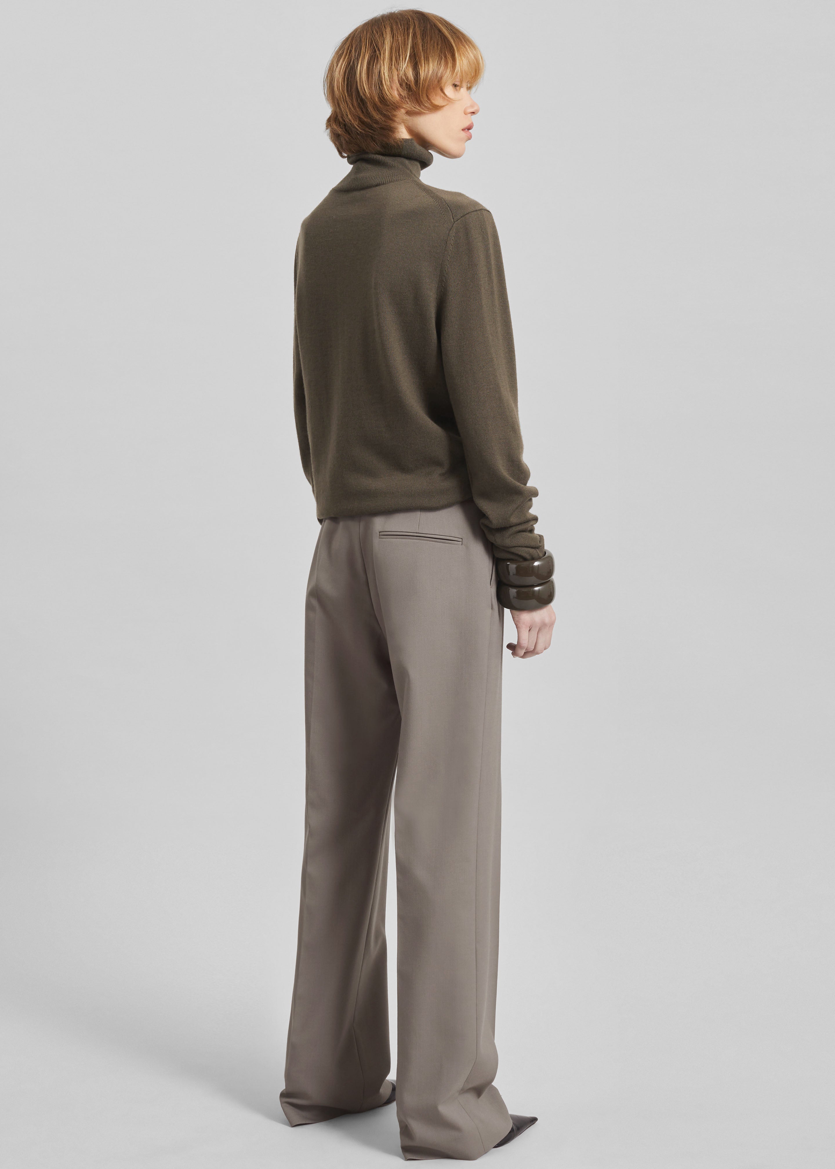 Eve Thin Turtleneck Sweater - Olive - 6