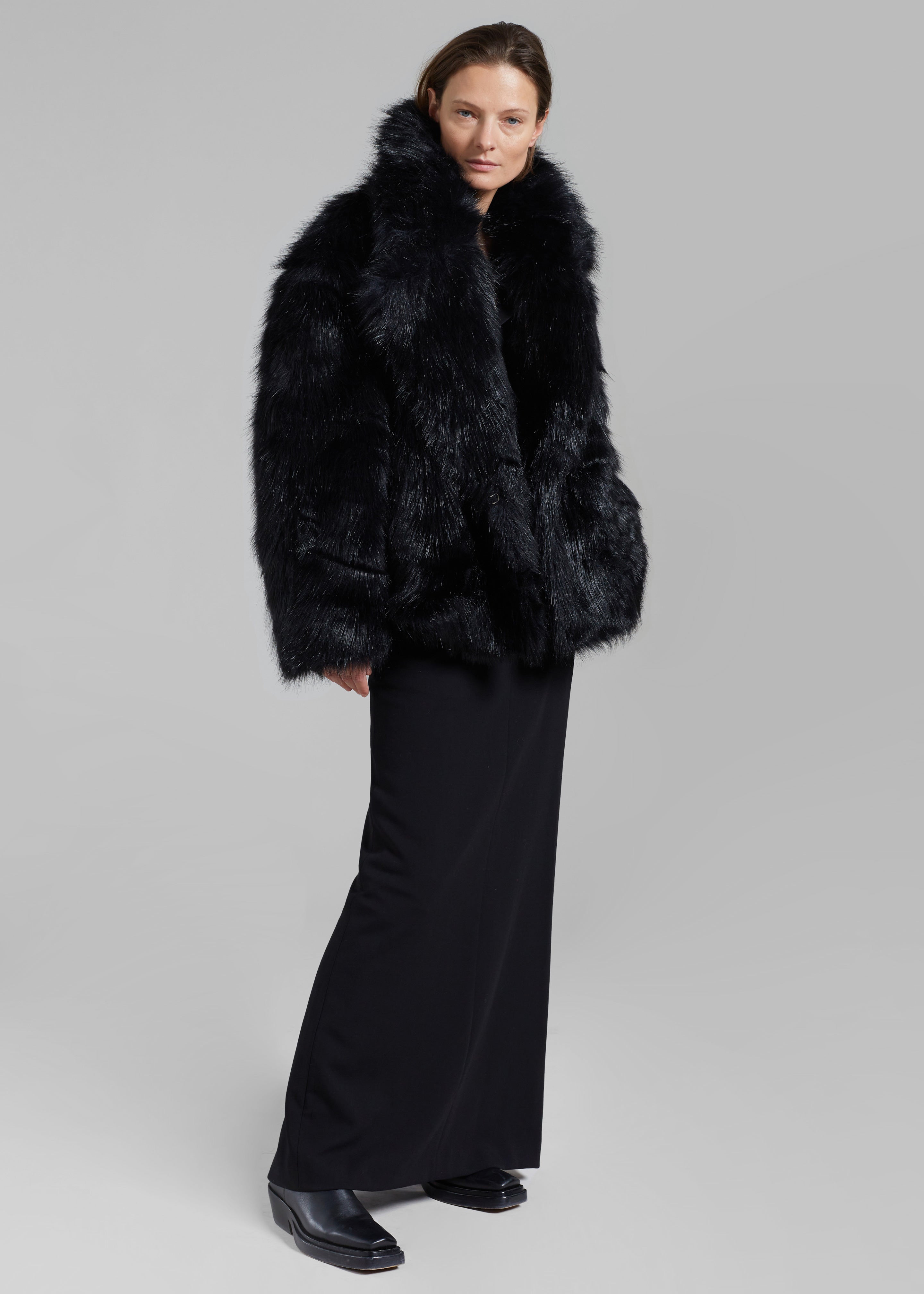 Fur coats outlet online shop europe