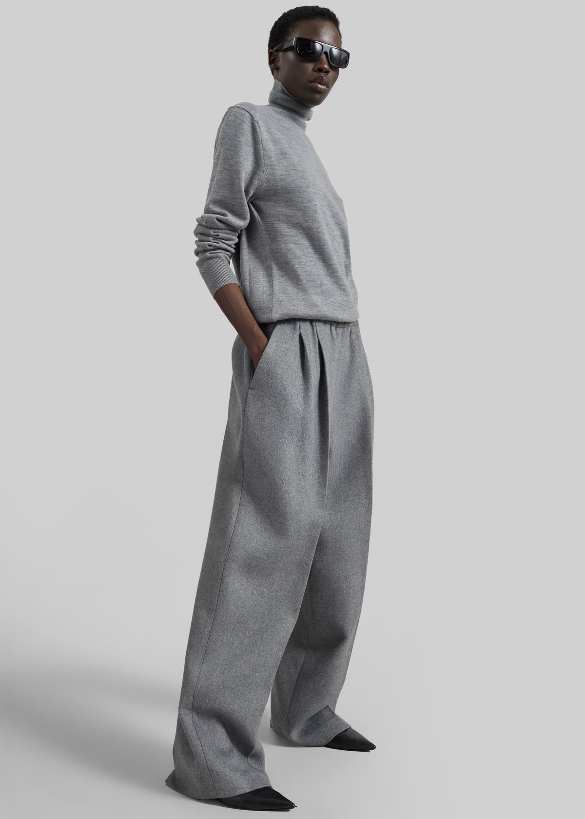 Finn Elastic Pleated Pants - Grey Melange