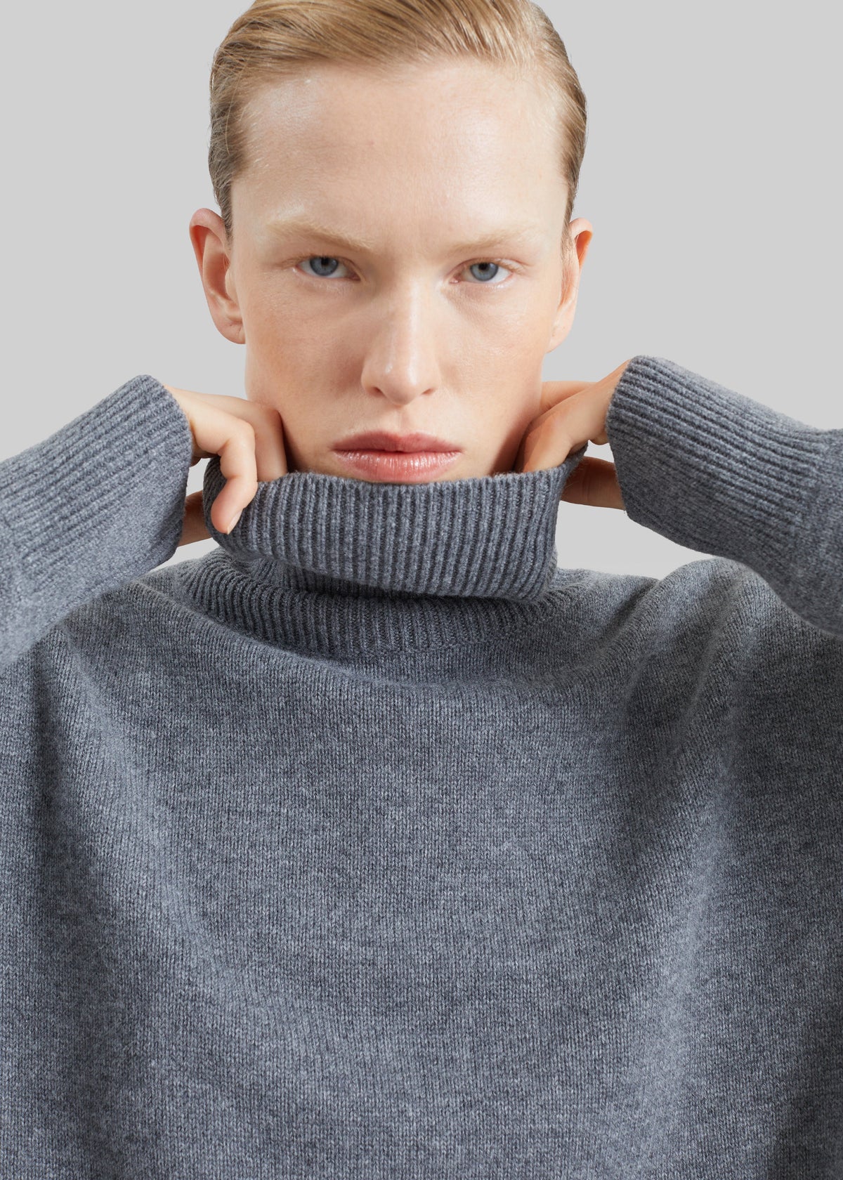 Gala Padded Knit Turtleneck - Dark Grey - 2