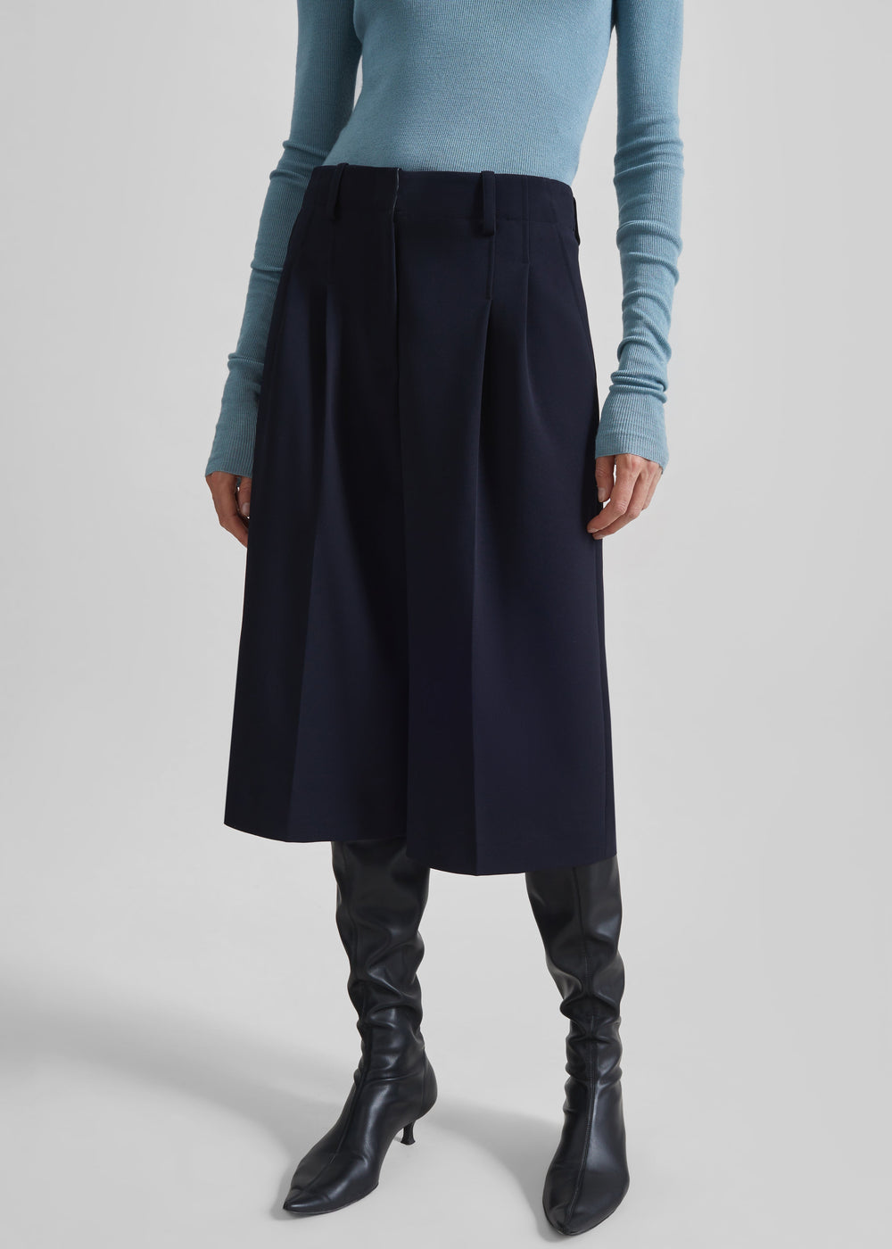 Gio Wool Pleated Bermuda Shorts - Navy - 1