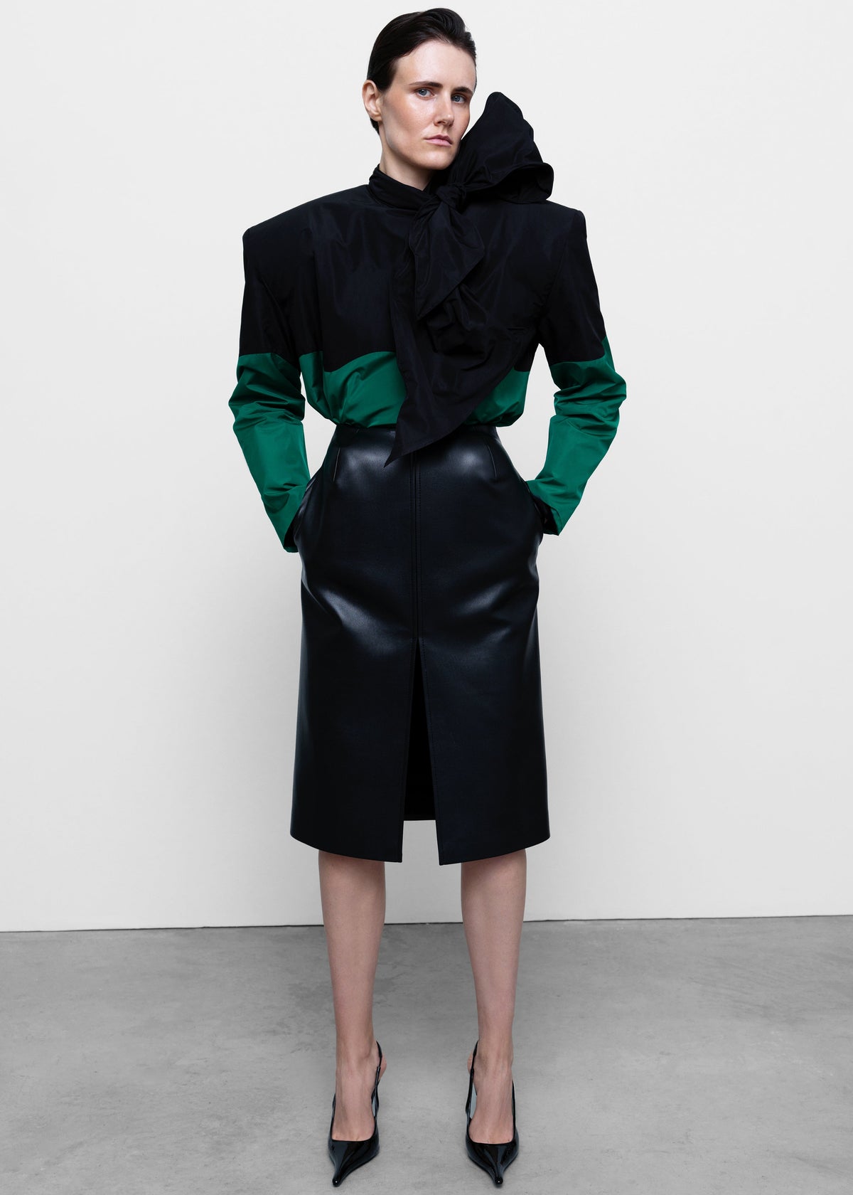 Gudu Top #06 - Black/Green