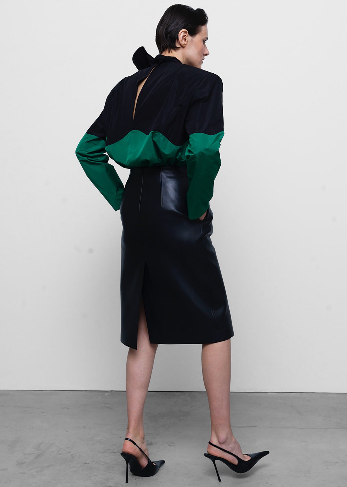 Gudu Top #06 - Black/Green