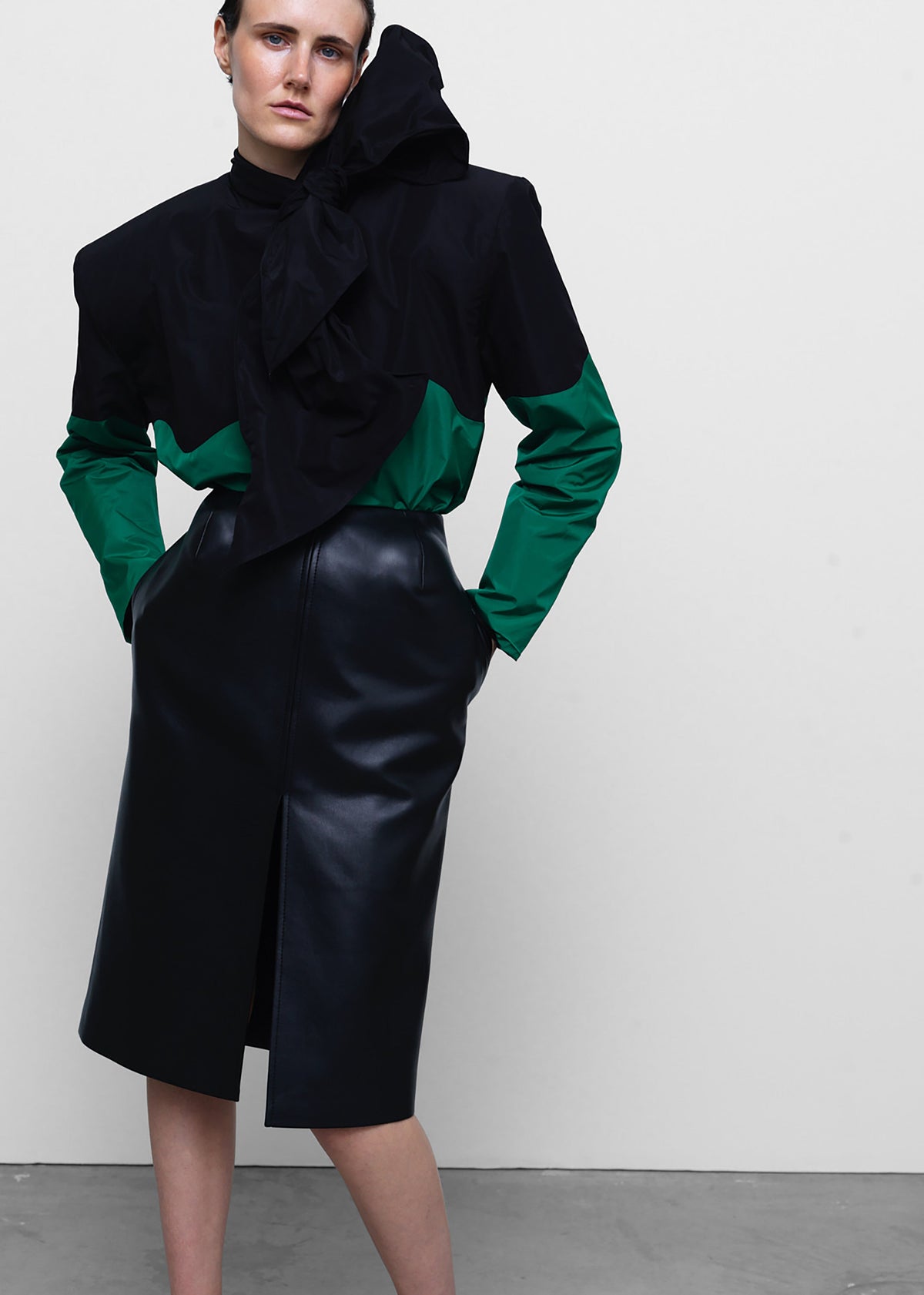 Gudu Top #06 - Black/Green