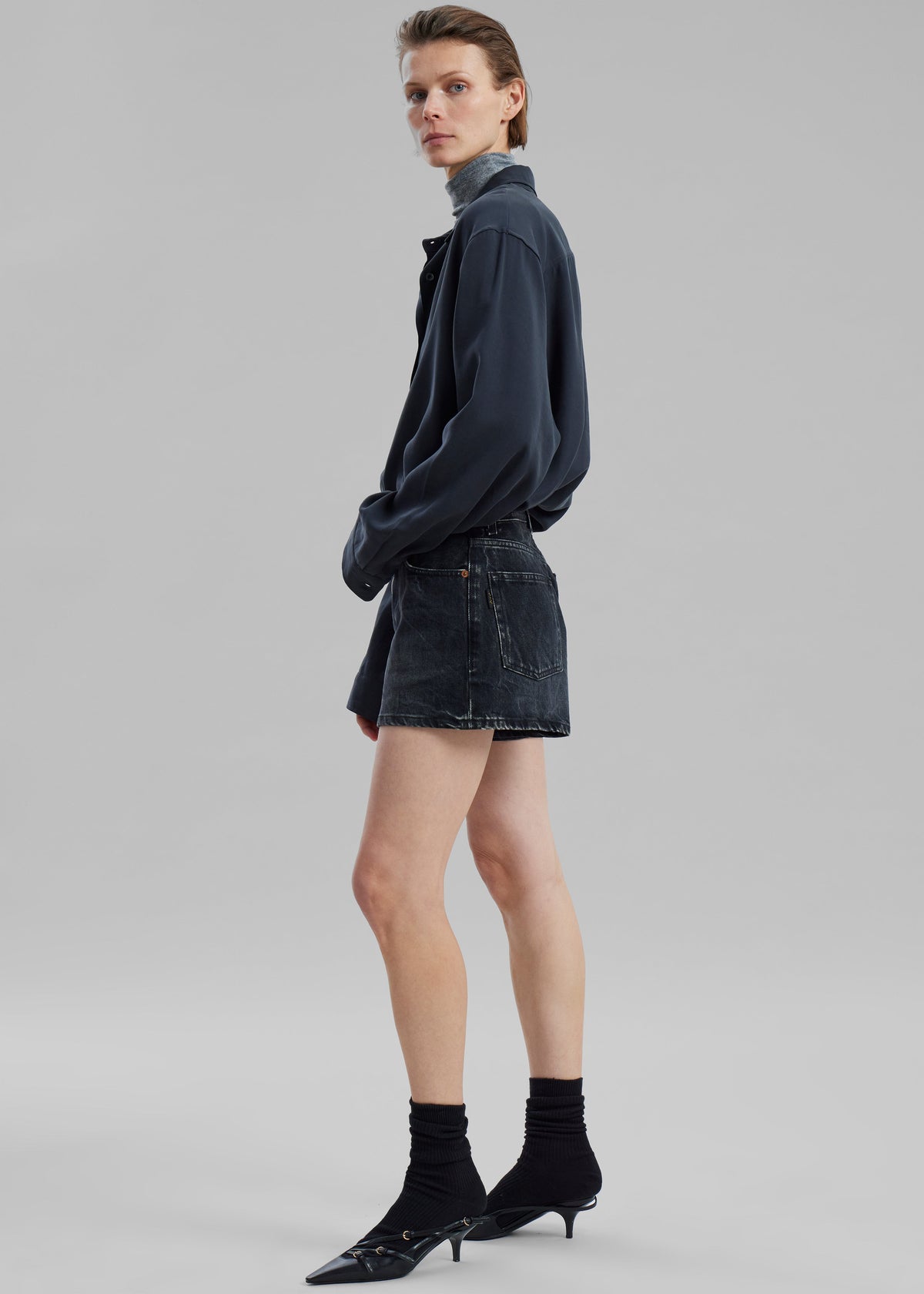 Haikure Bethany Zip Shorts - Bassano Black - 6