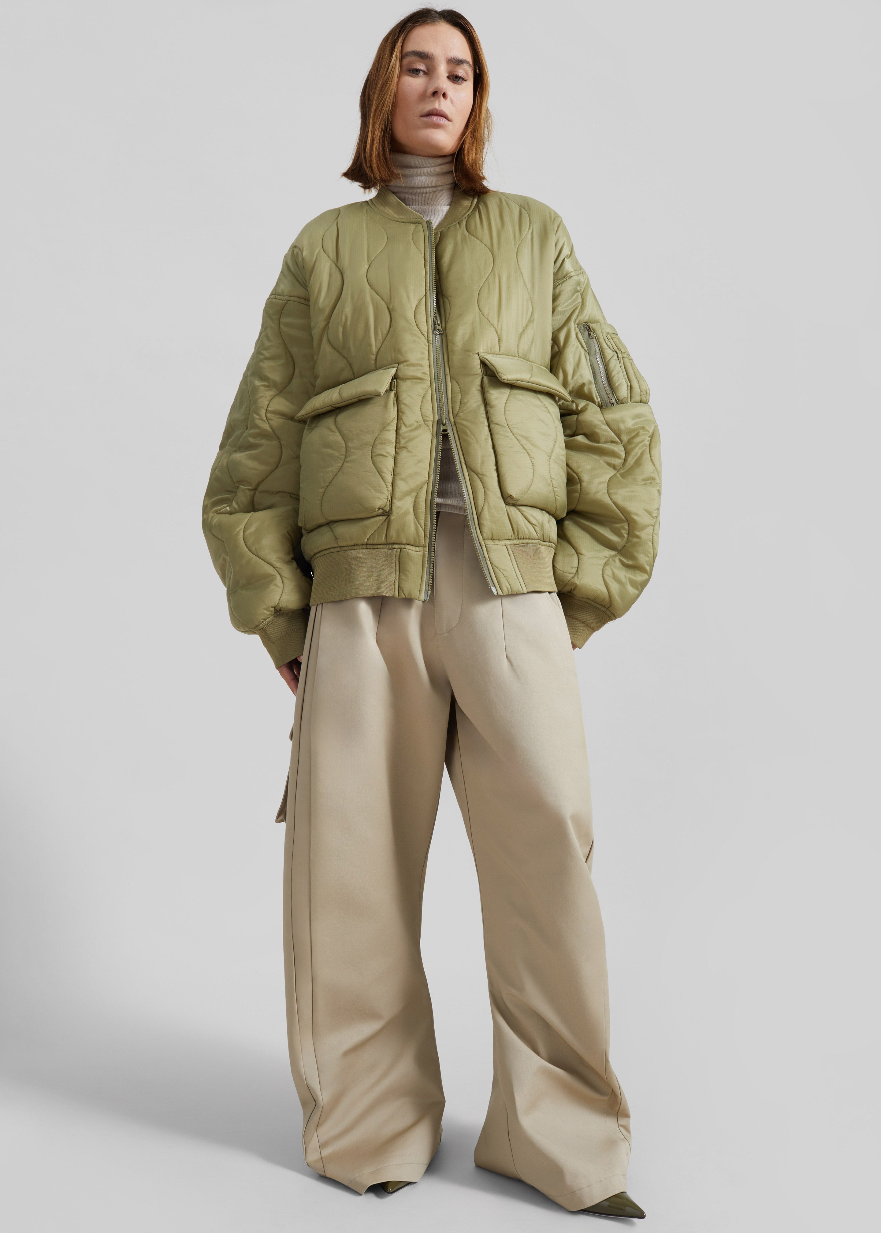 Halsey Quilted Bomber Jacket - Moss Green – The Frankie Shop Europe