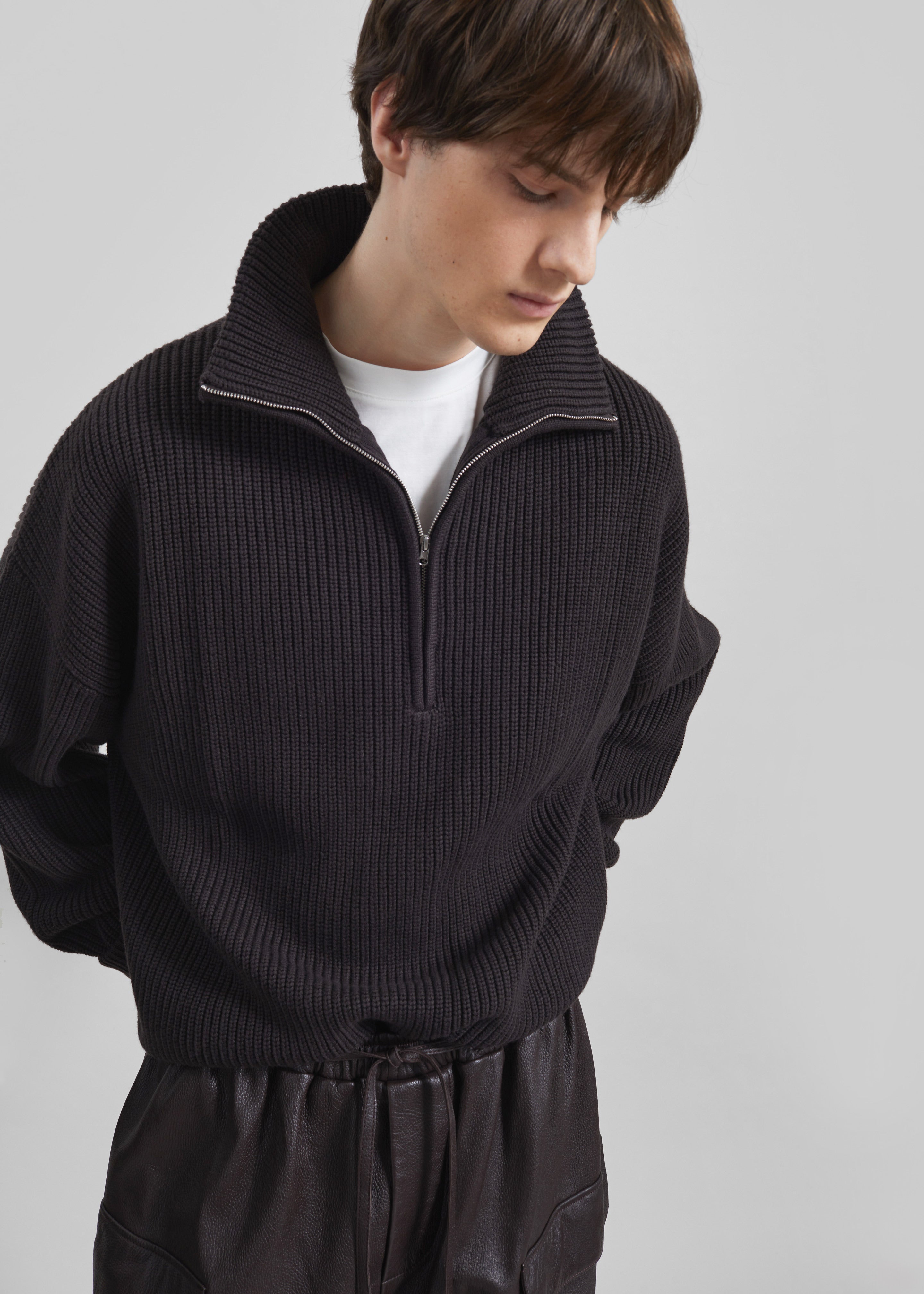 Harrison Quarter Zip Jumper - Dark Plum – The Frankie Shop Europe