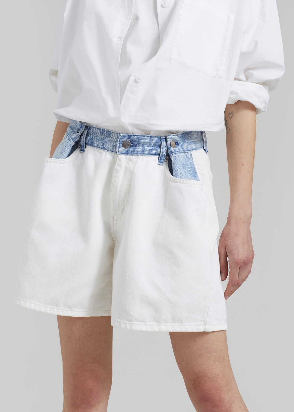 Hayla Contrast Denim Shorts - Off White/Blue - 7