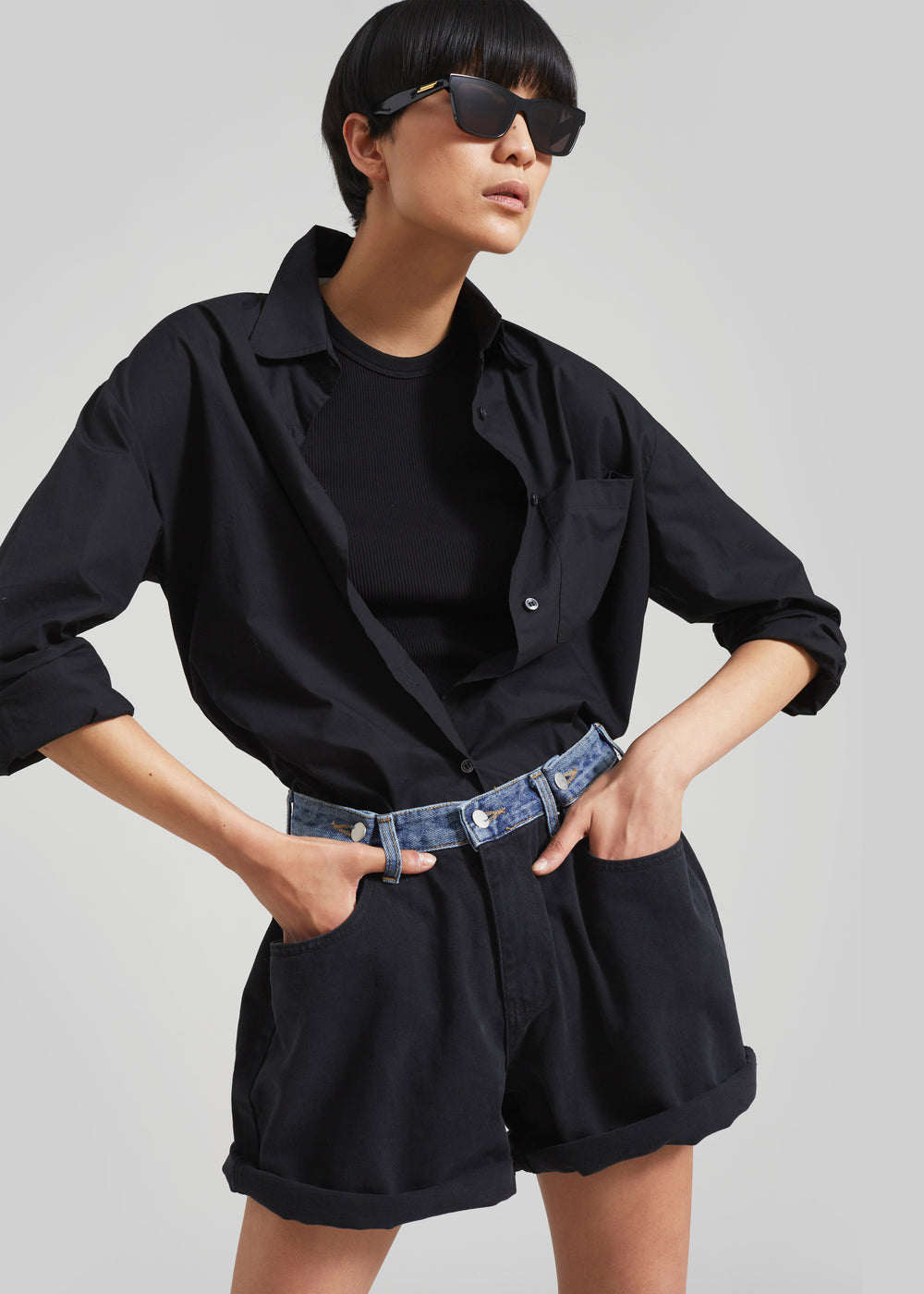 Hayla Contrast Denim Shorts - Black/blue