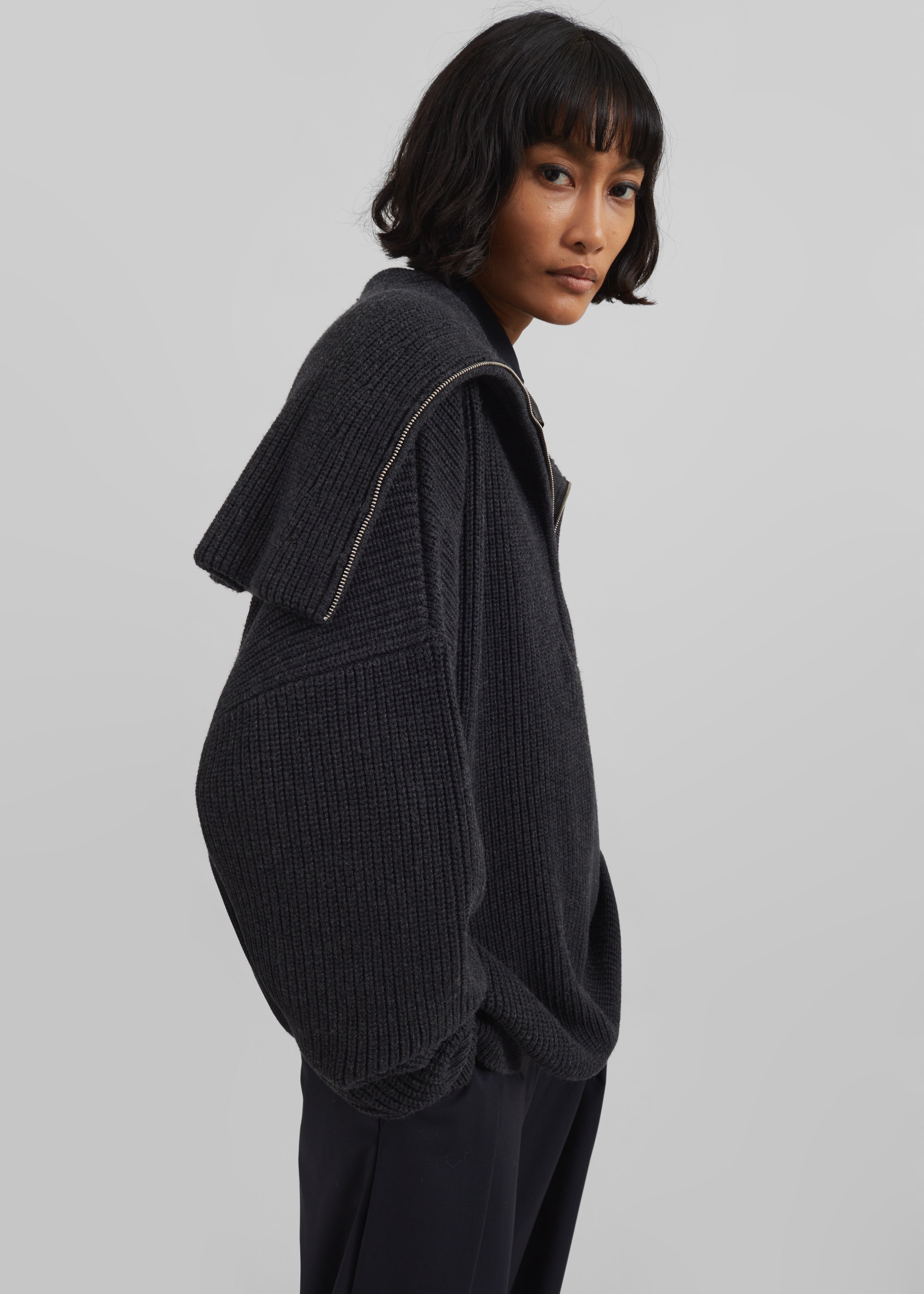 Hazel Oversized Wool Jumper - Dark Grey - 17