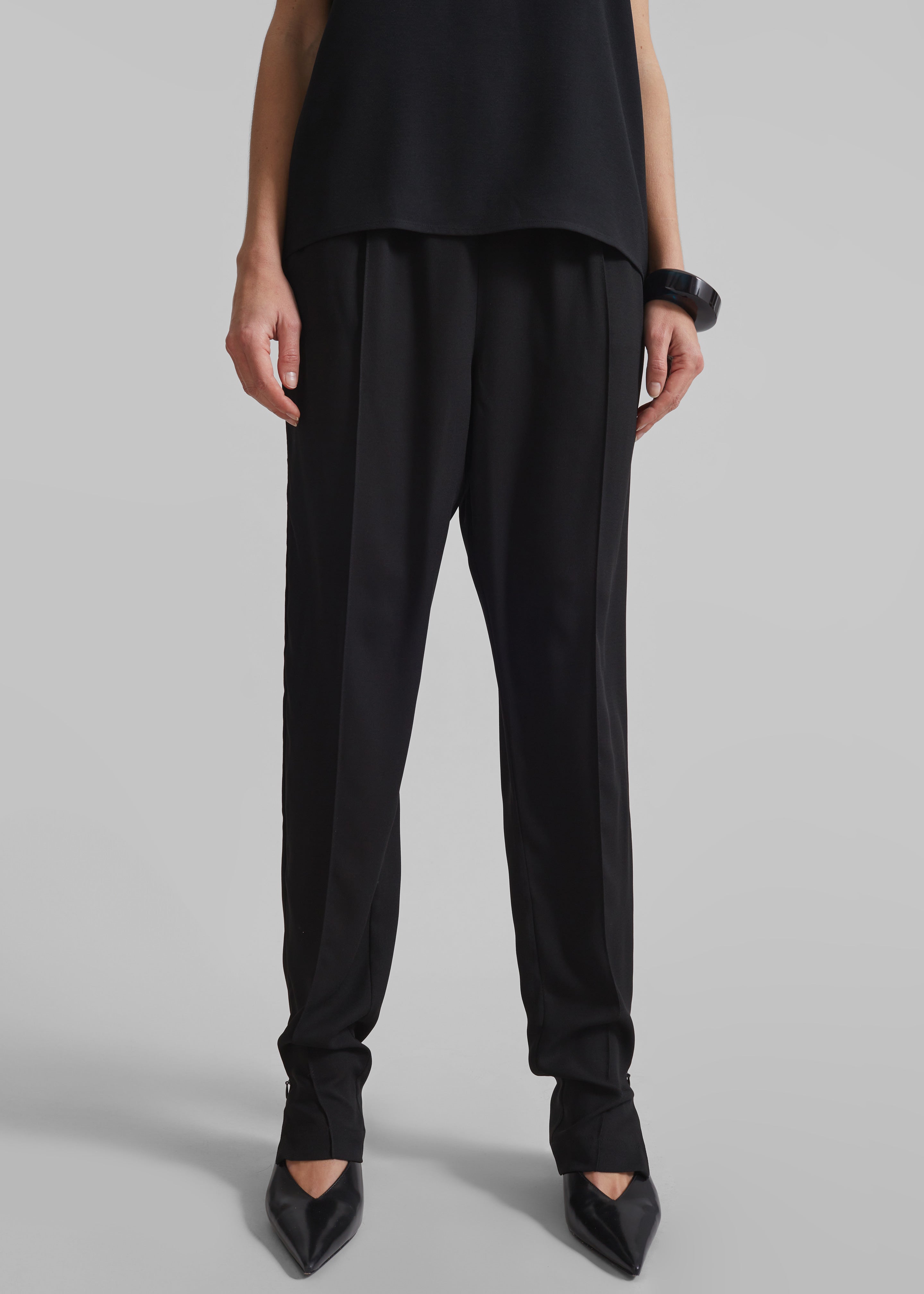 Hilo Slim Pants - Black - 2