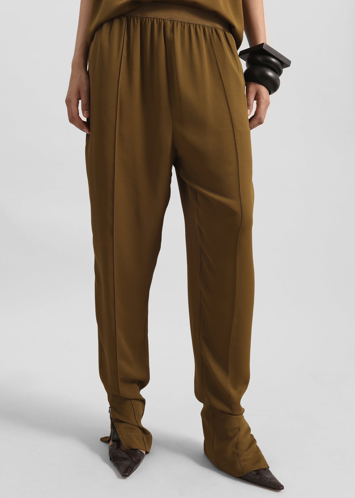 Hilo Fluid Slim Pants - Khaki Bronze - 6