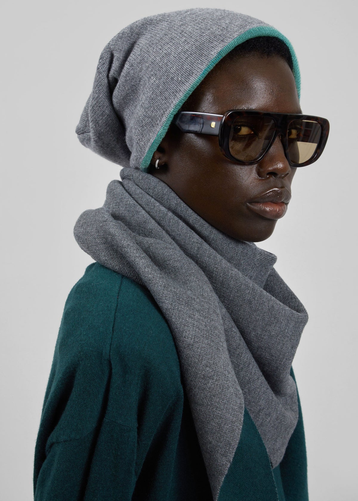 Bonnet Inko réversible en cachemire - Vert/gris