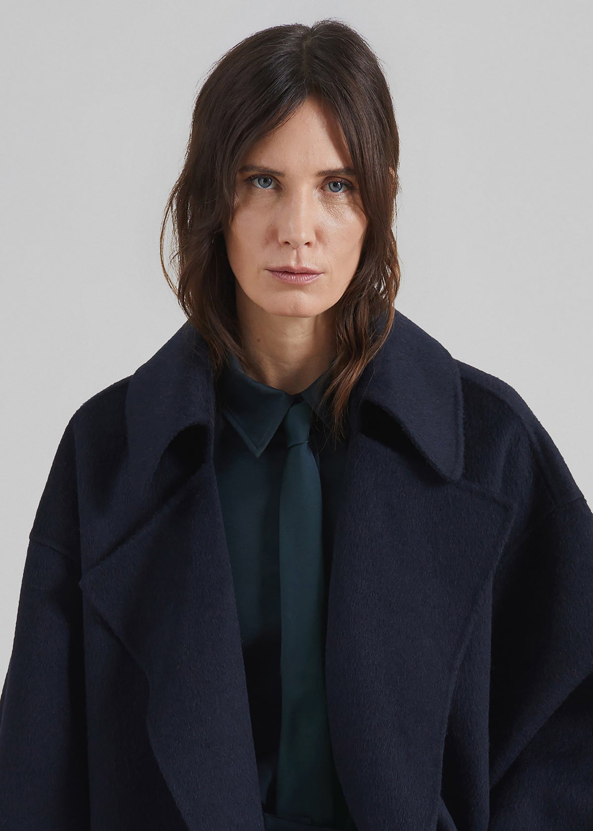 Issen Wool Trench Coat - Dark Navy