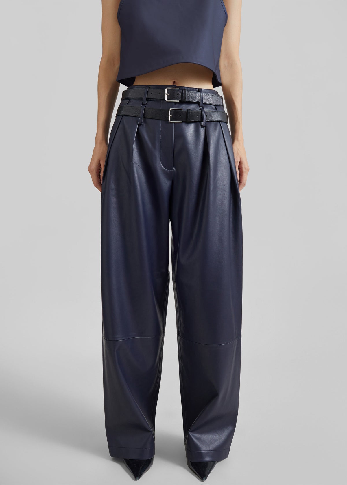 Pantaloni Jeva in similpelle con doppi passanti per cintura - Blu navy scuro