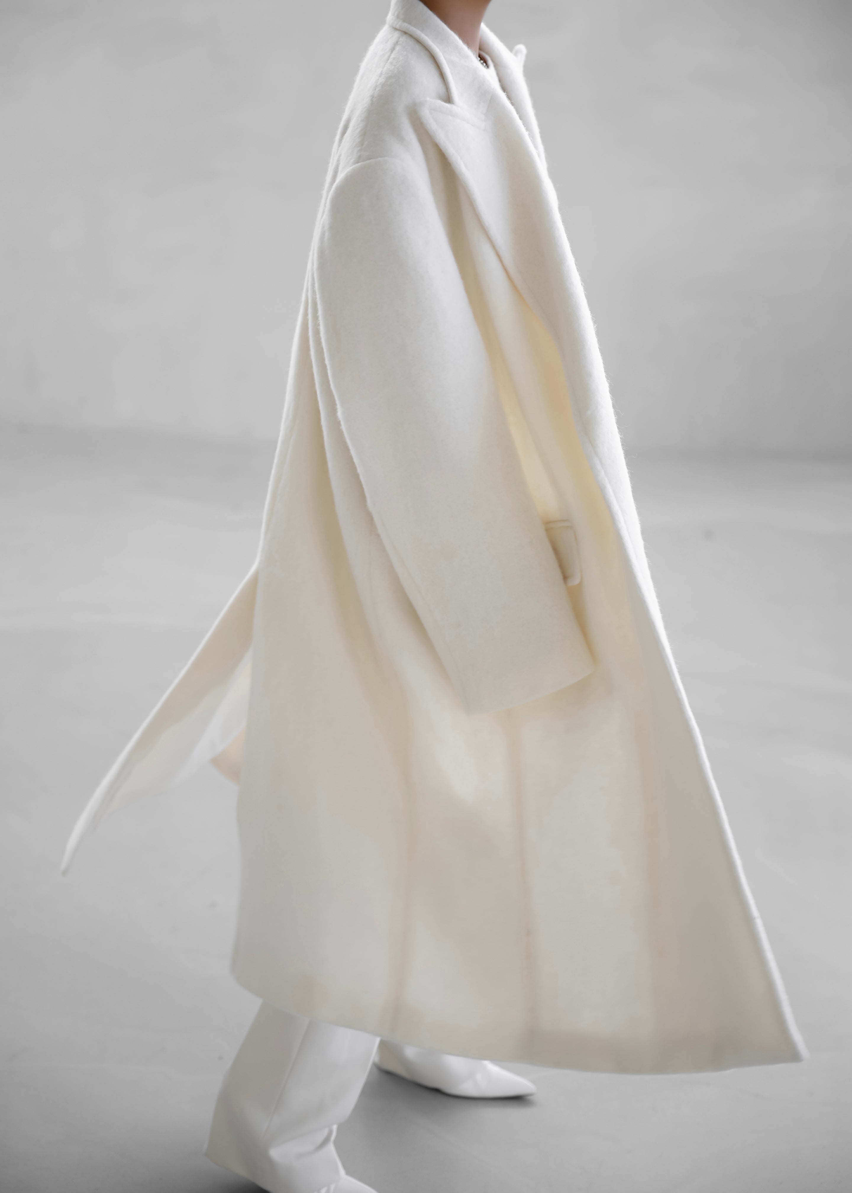 John Oversized Coat - Ivory - 9