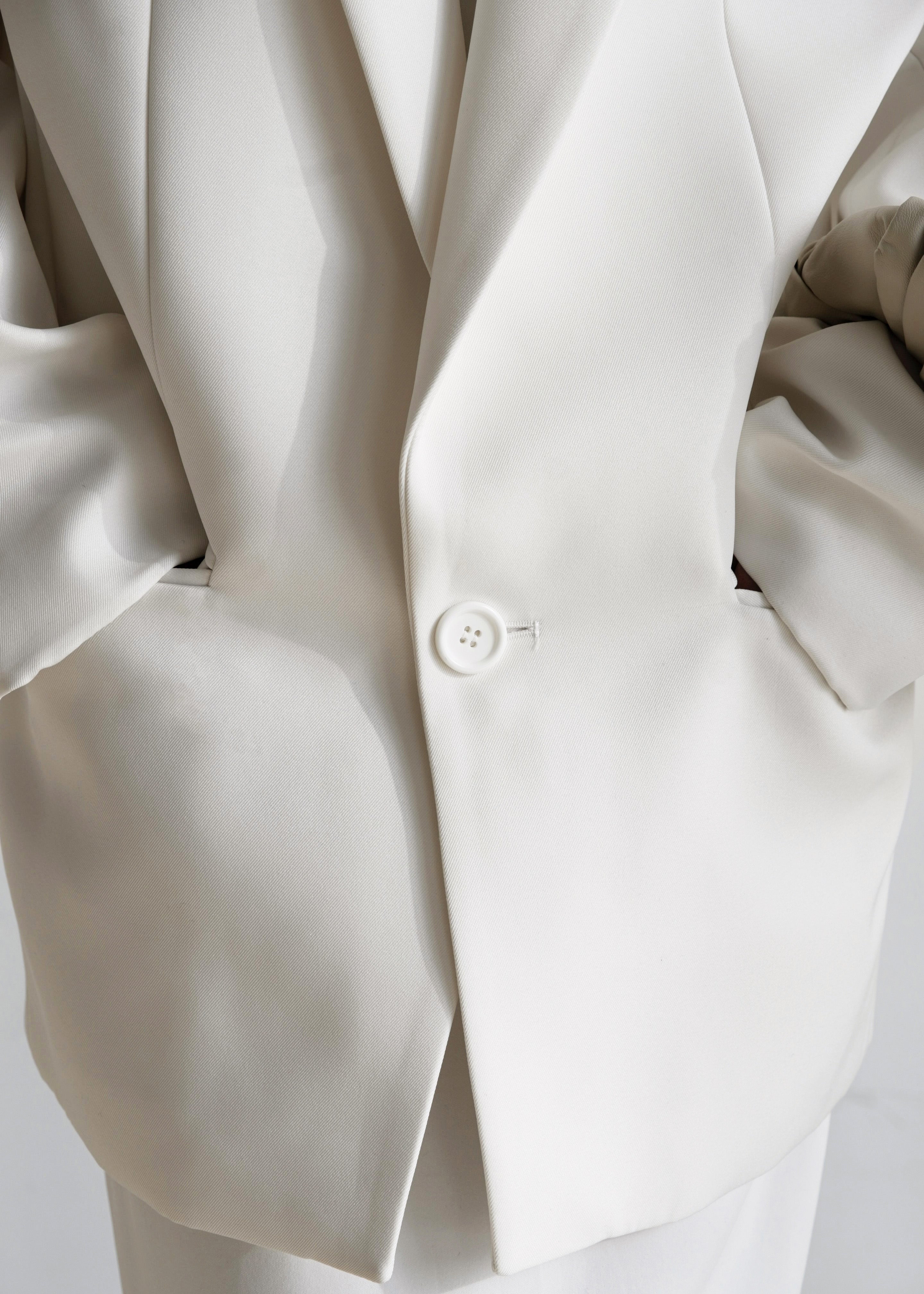 Jun Blazer - White - 7