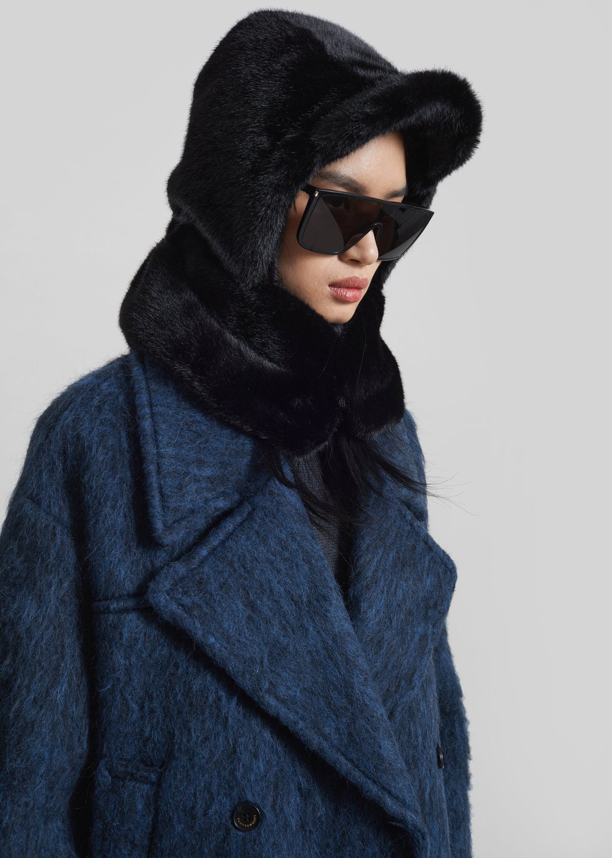 Kallio Faux Fur Hood - Black - 3