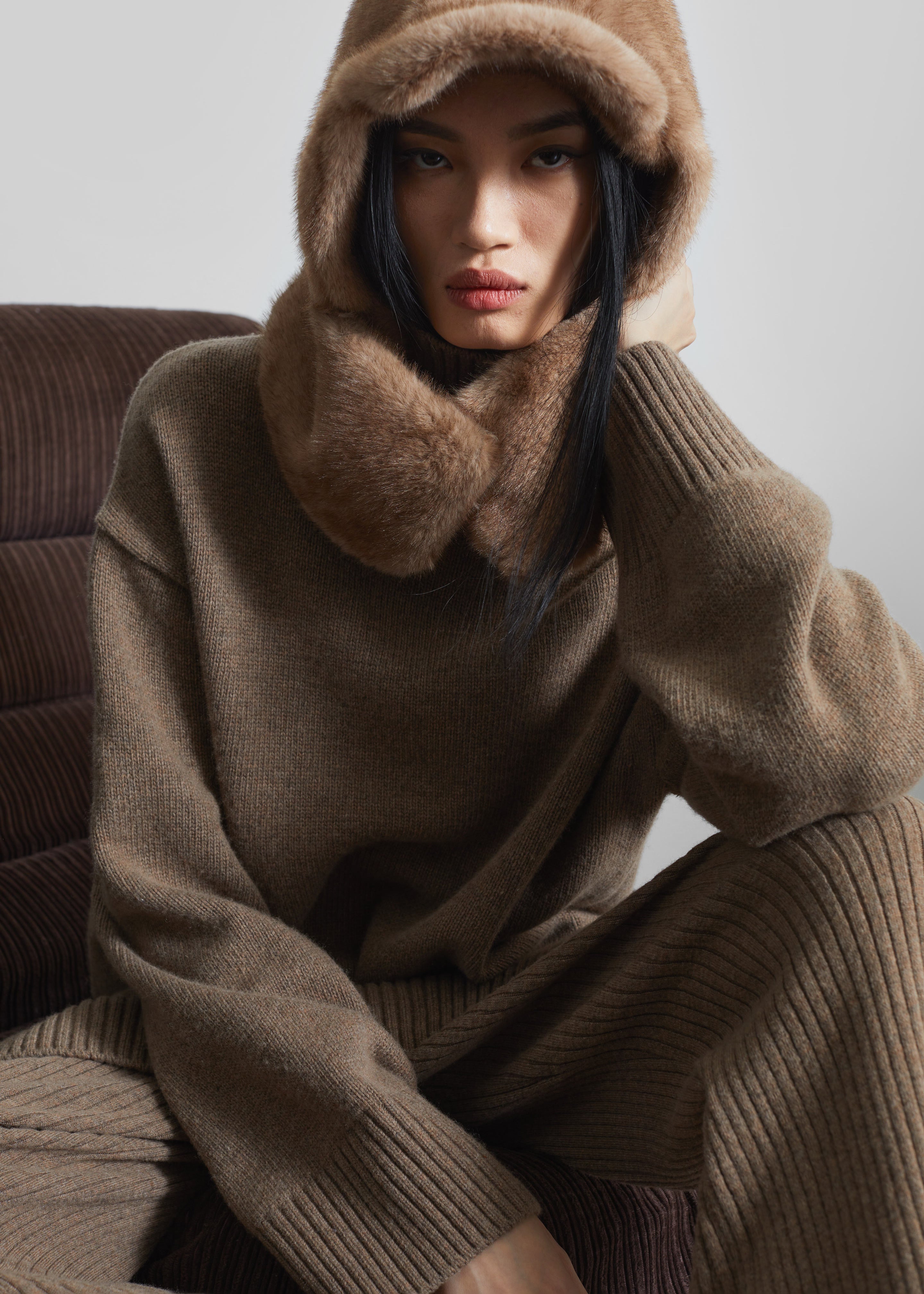 Kallio Faux Fur Hood - Light Brown - 6