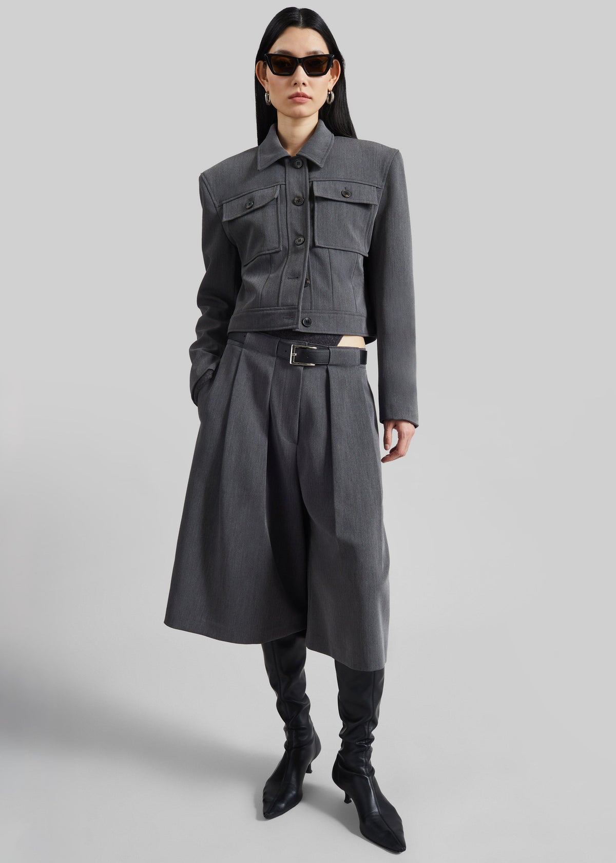 Kalvo Belted Bermuda Shorts - Dark Grey - 8