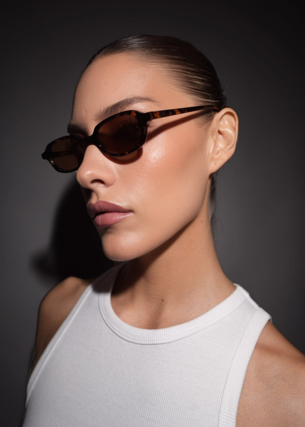 Karen Wazen Carolyn Sunglasses - Tortoise