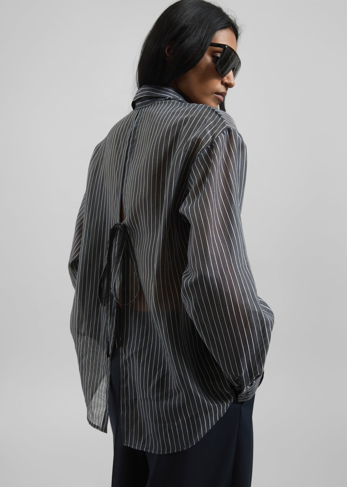 Kesin Open Back Shirt - Grey/White Stripe - 8