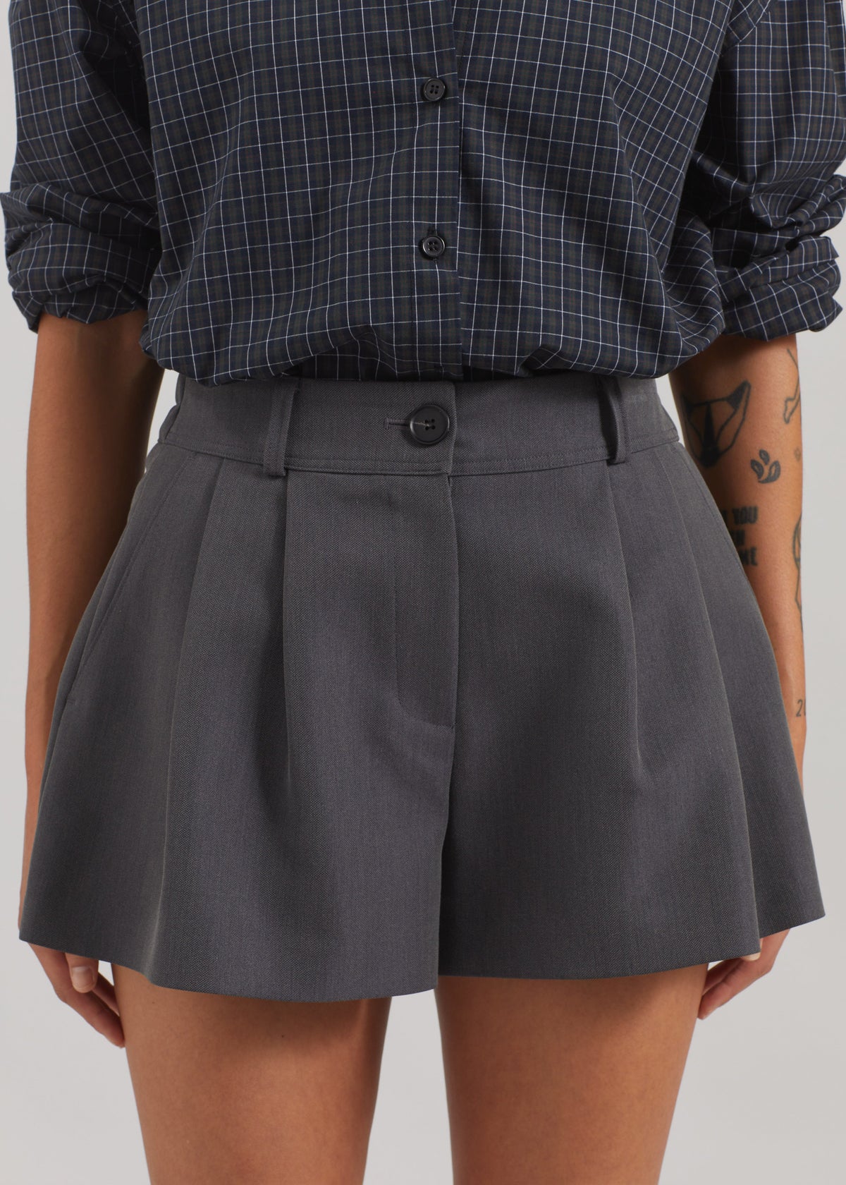Kinsley Mini Shorts - Grey - 4