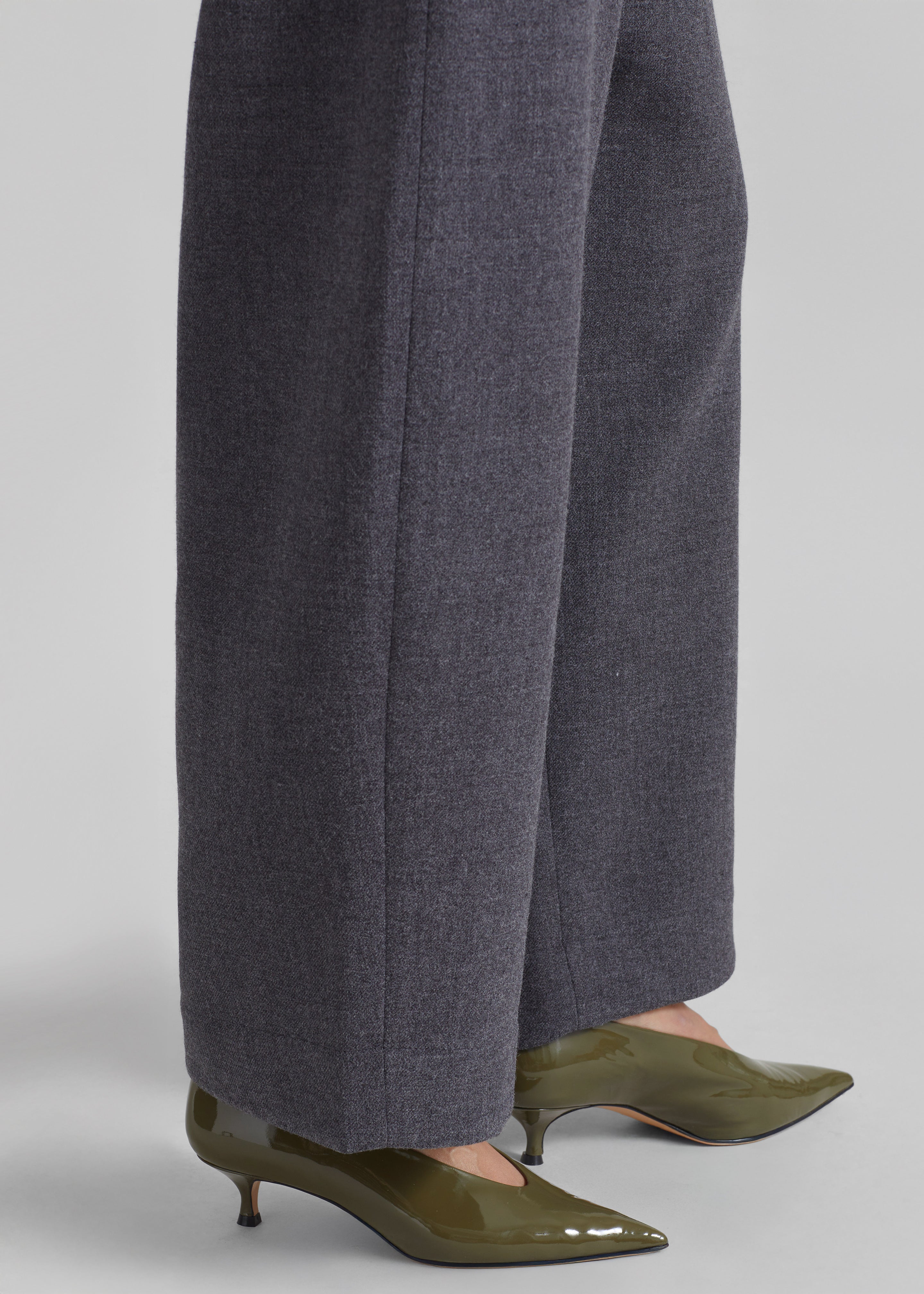 Le Monde Beryl Babouche Kitten Heels Vernice Leather - Khaki - 7