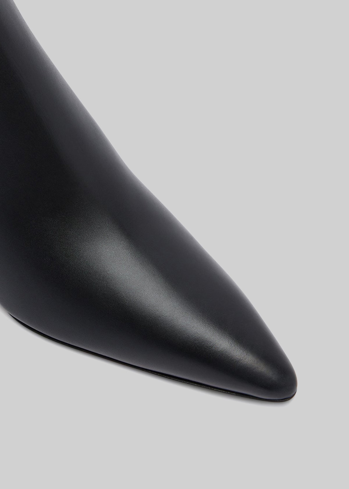 Le Monde Beryl Camille Chelsea Boots - Black