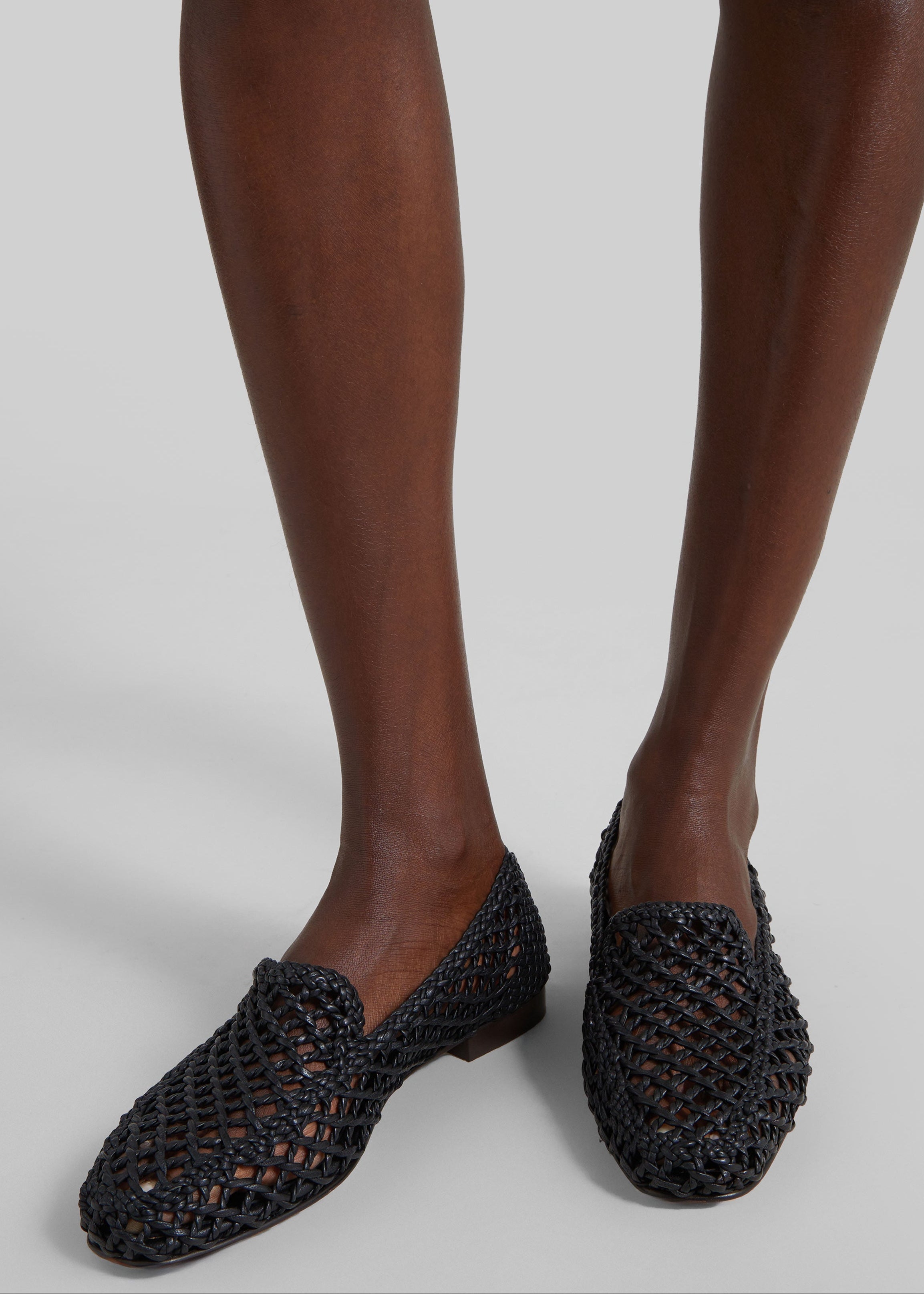 LE MONDE BERYL レザーメッシュ フラットシューズ Le Monde Beryl Soft Knotted Loafers - Black – The Frankie Shop Europe