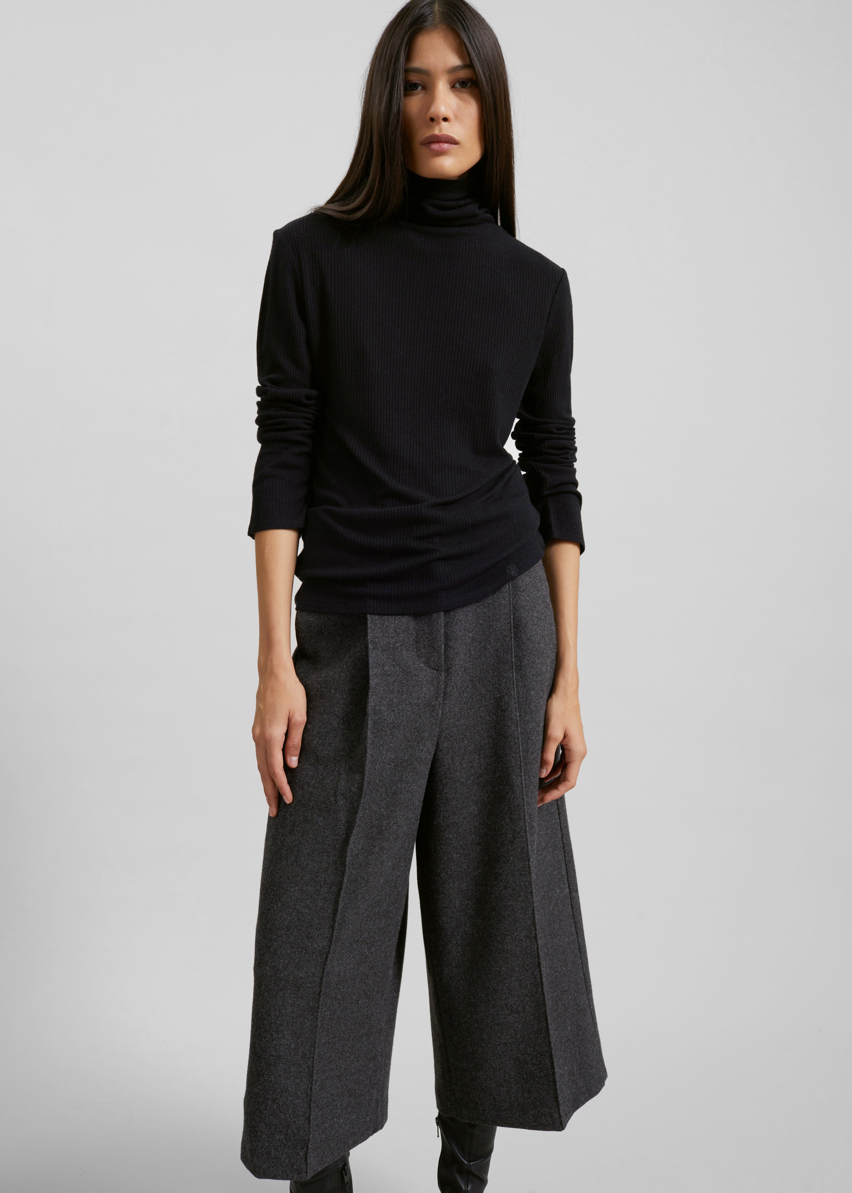 Leher Tailored Wool Culottes - Charcoal - 3
