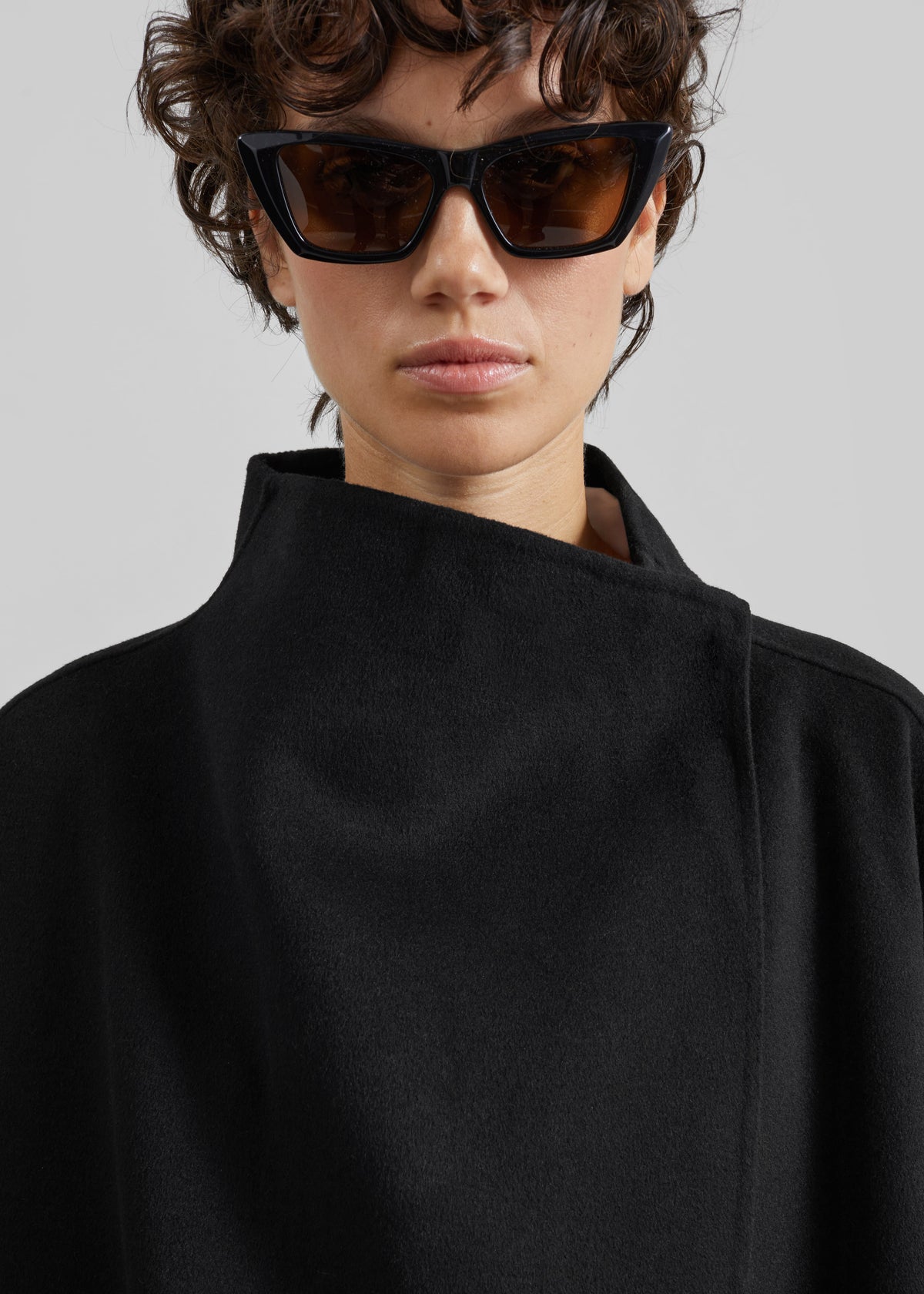 Leroy Funnel Neck Wool Coat - Black