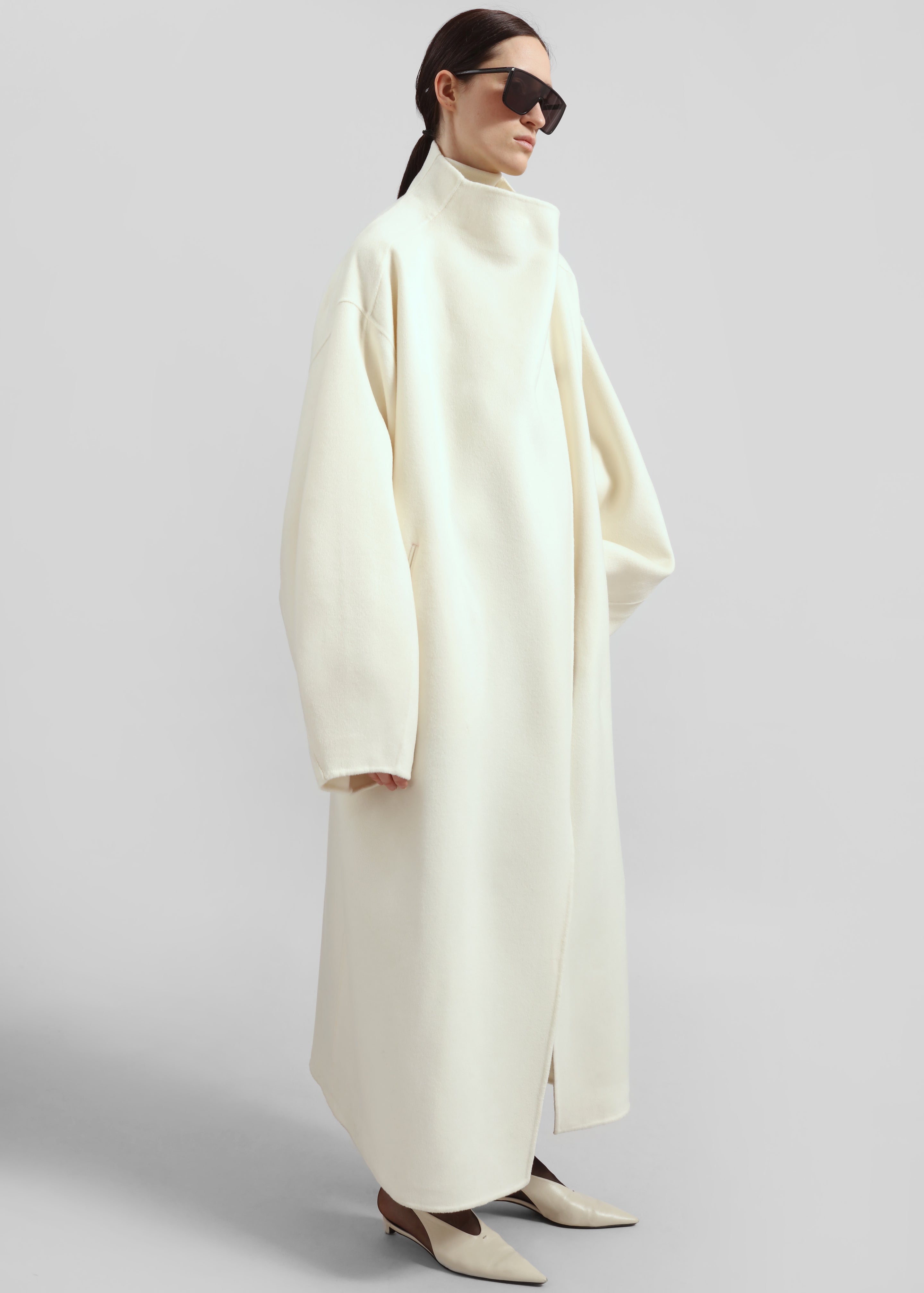 Leroy Funnel Neck Wool Coat - White - 3