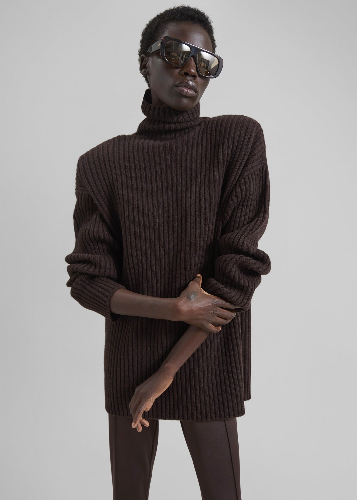 Lindall Turtleneck Sweater - Brown - 2