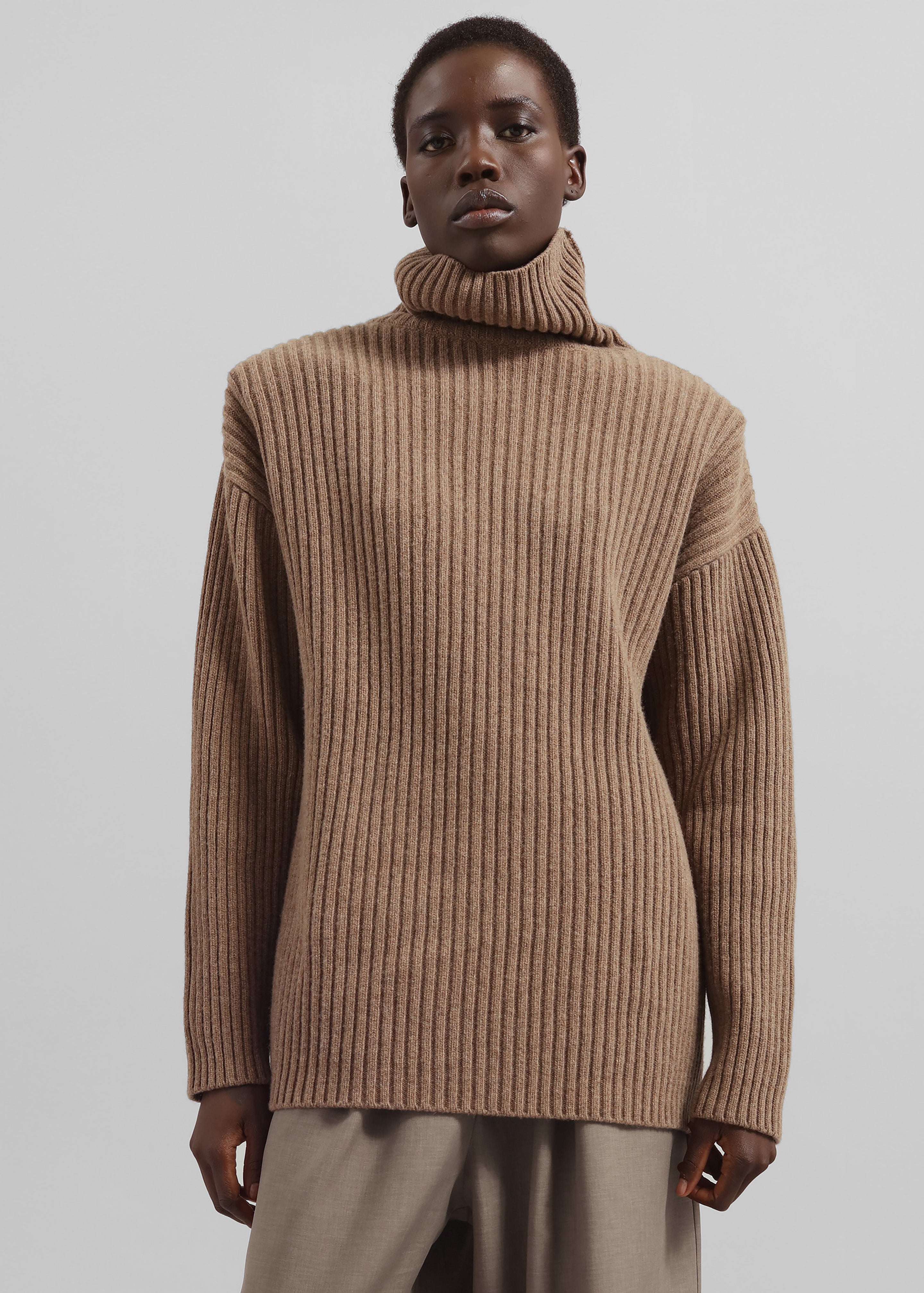 Lindall Turtleneck Sweater - Taupe - 2
