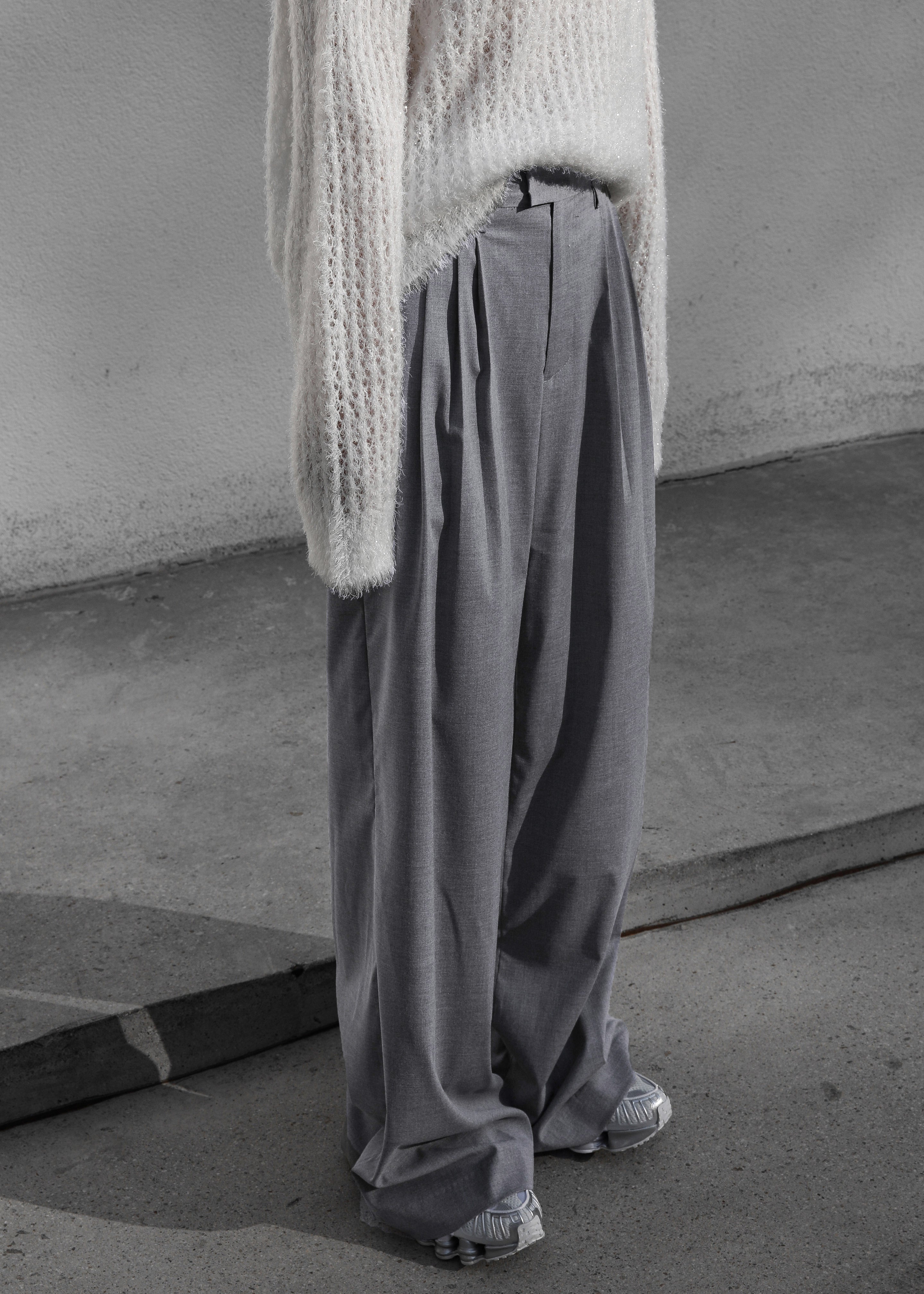 Linna Trousers - Light Grey - 6