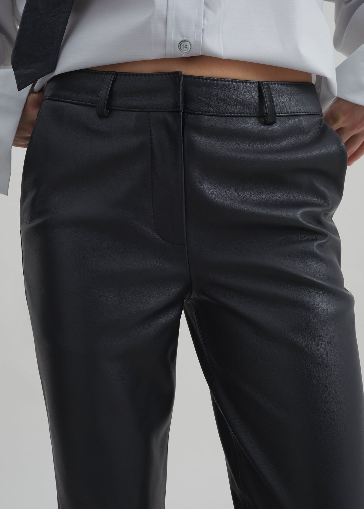 Lior Leather Capri Pants - Black - 5