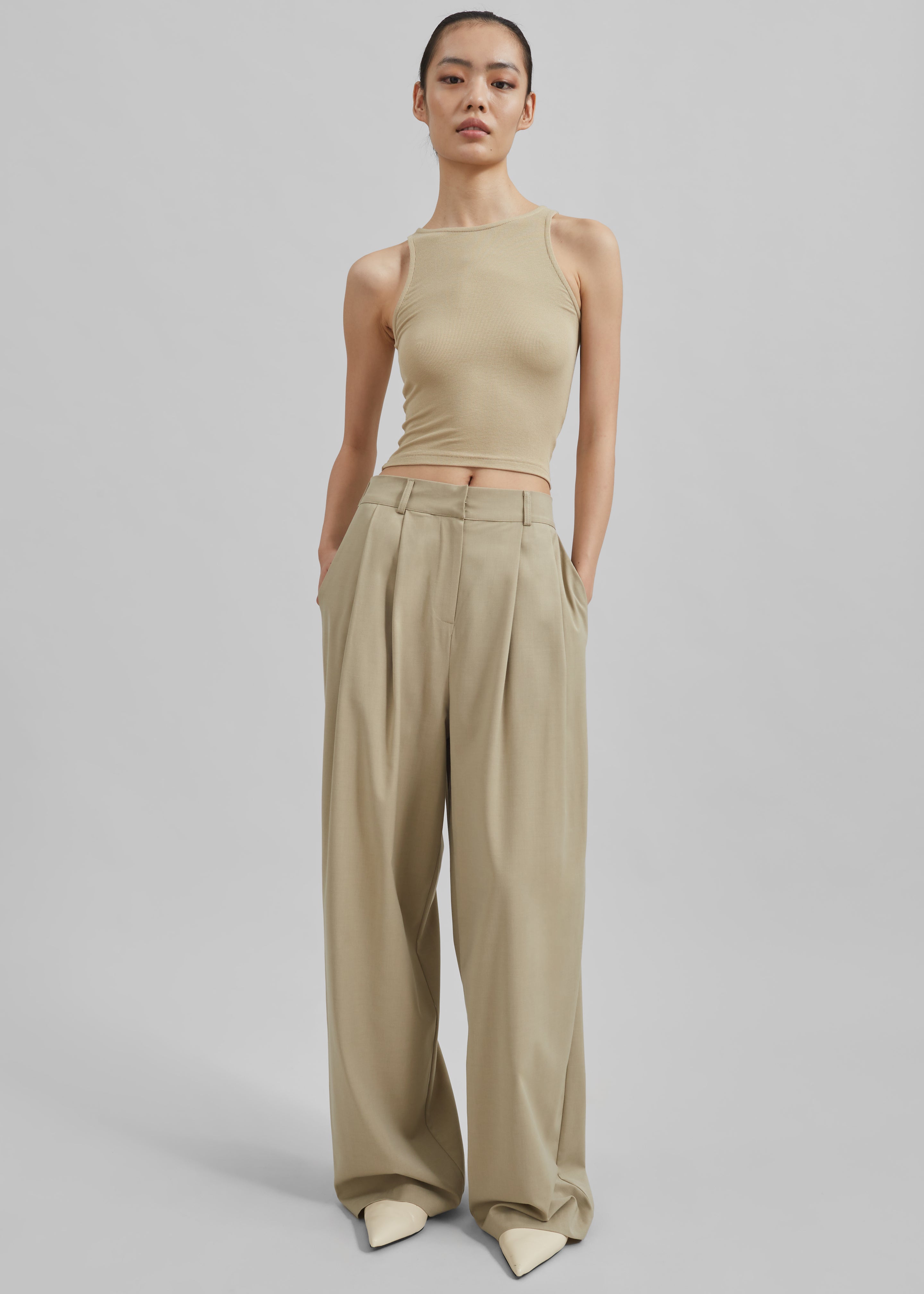 Livvy Pleated Trousers - Beige - 4