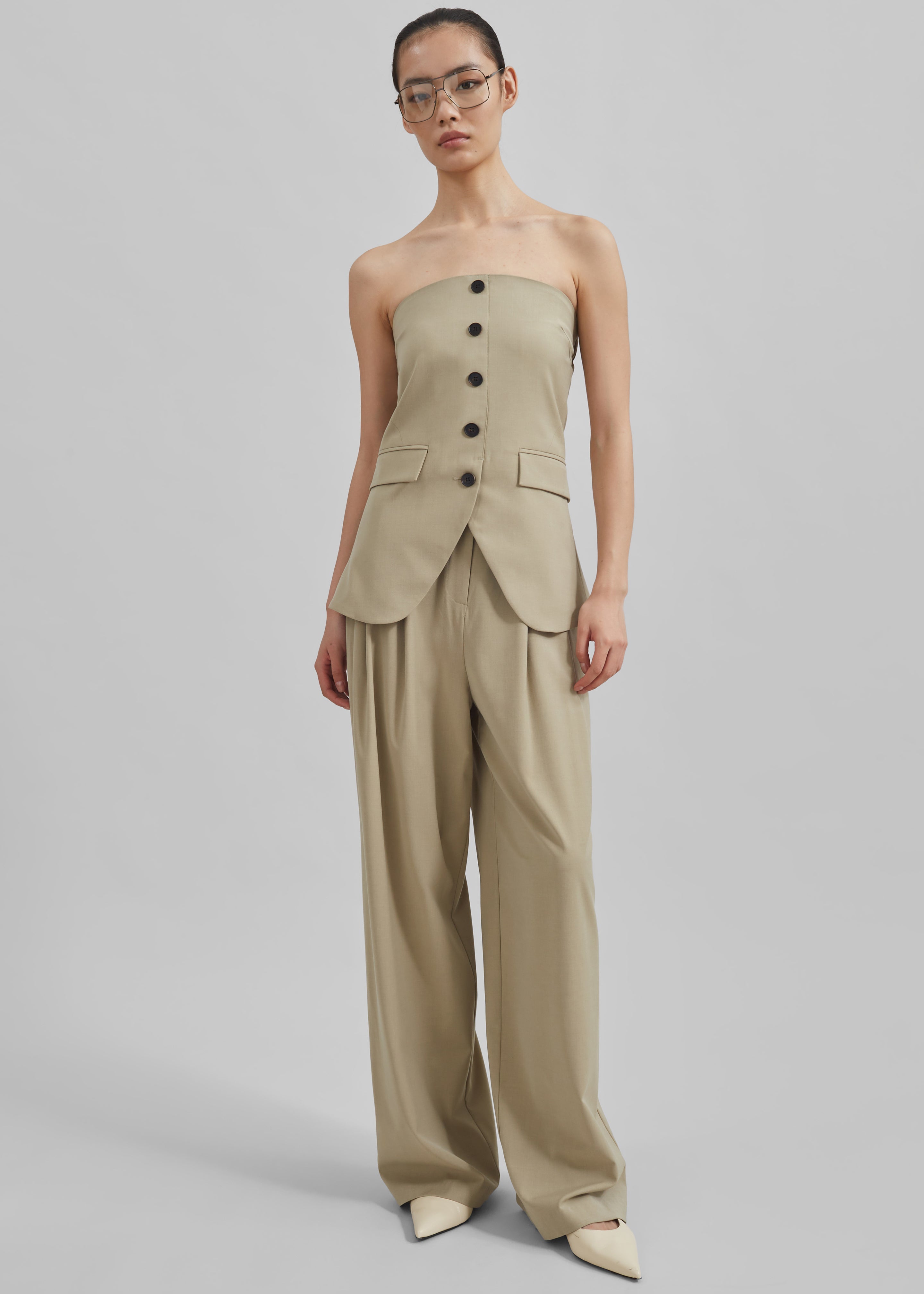 Livvy Pleated Trousers - Beige - 11