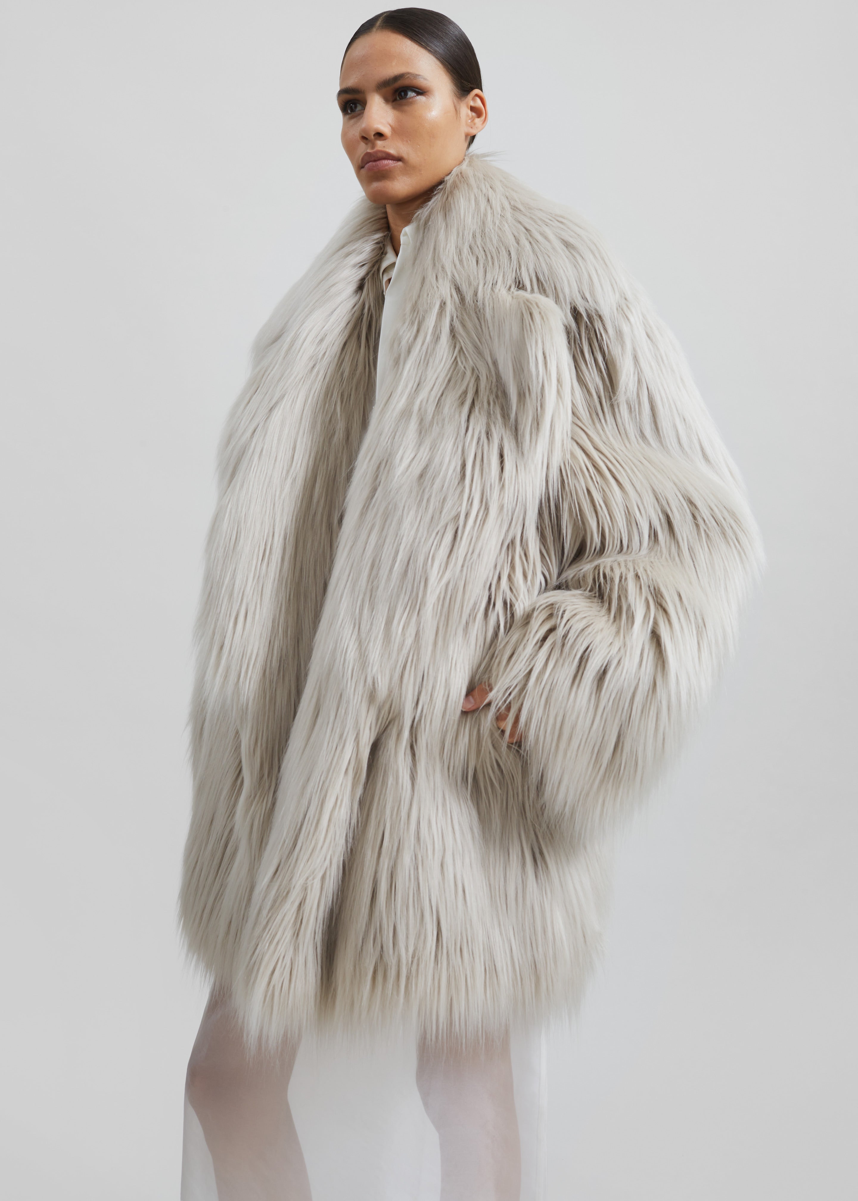 Liza Short Faux Fur Coat - Grey - 4