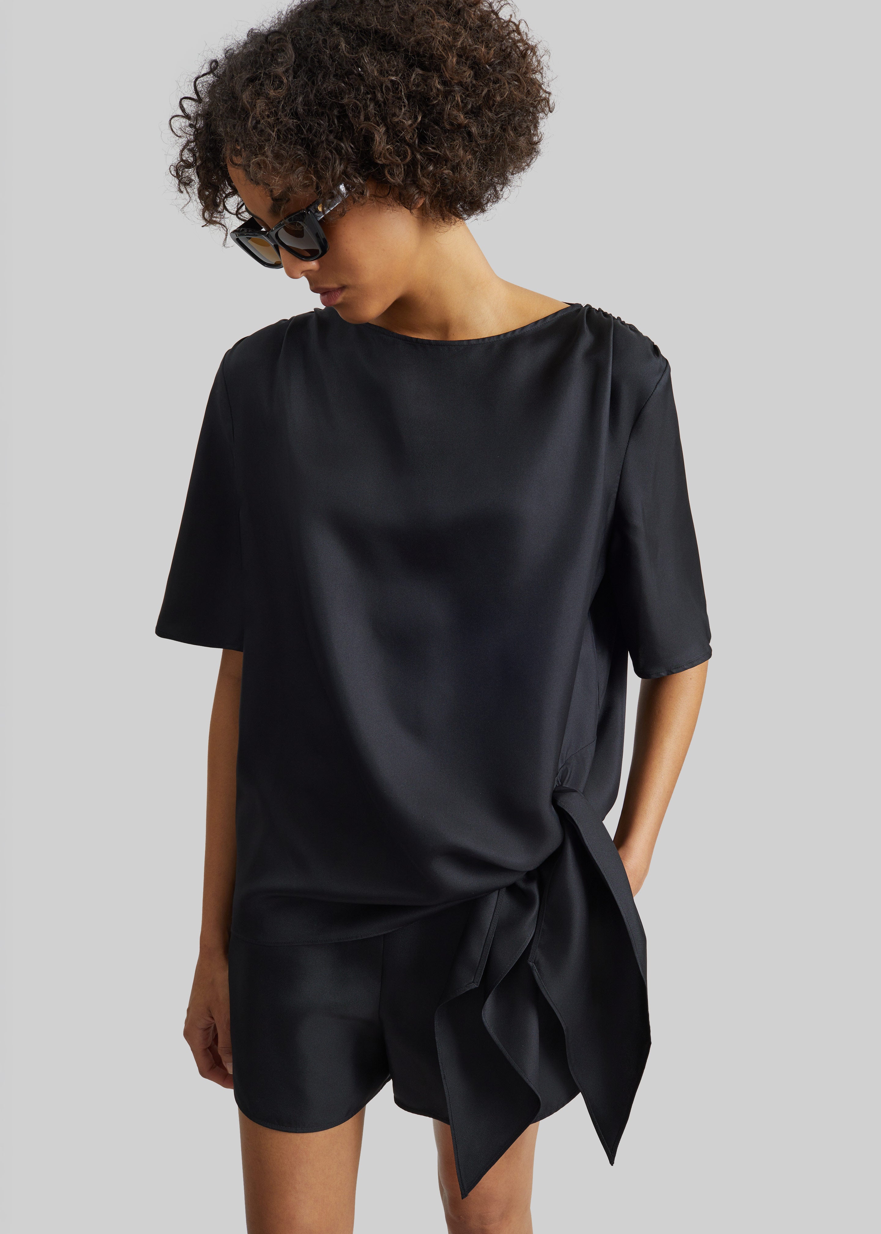 Loulou De Saison Cabo Elasticated Silk Shorts - Black - 5