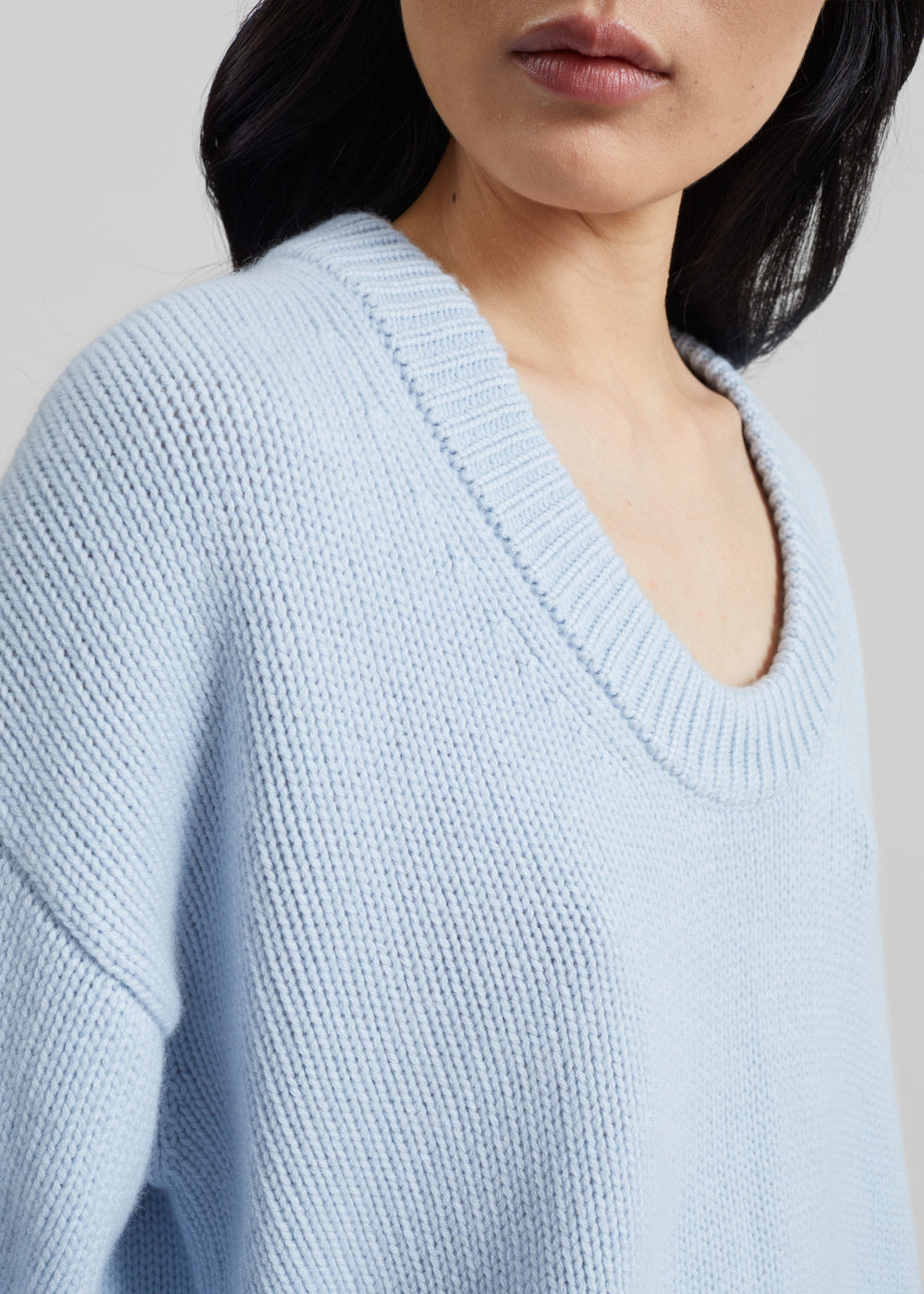 Loulou de Saison Derry Lds U-Neck Sweater - Light Blue - 1