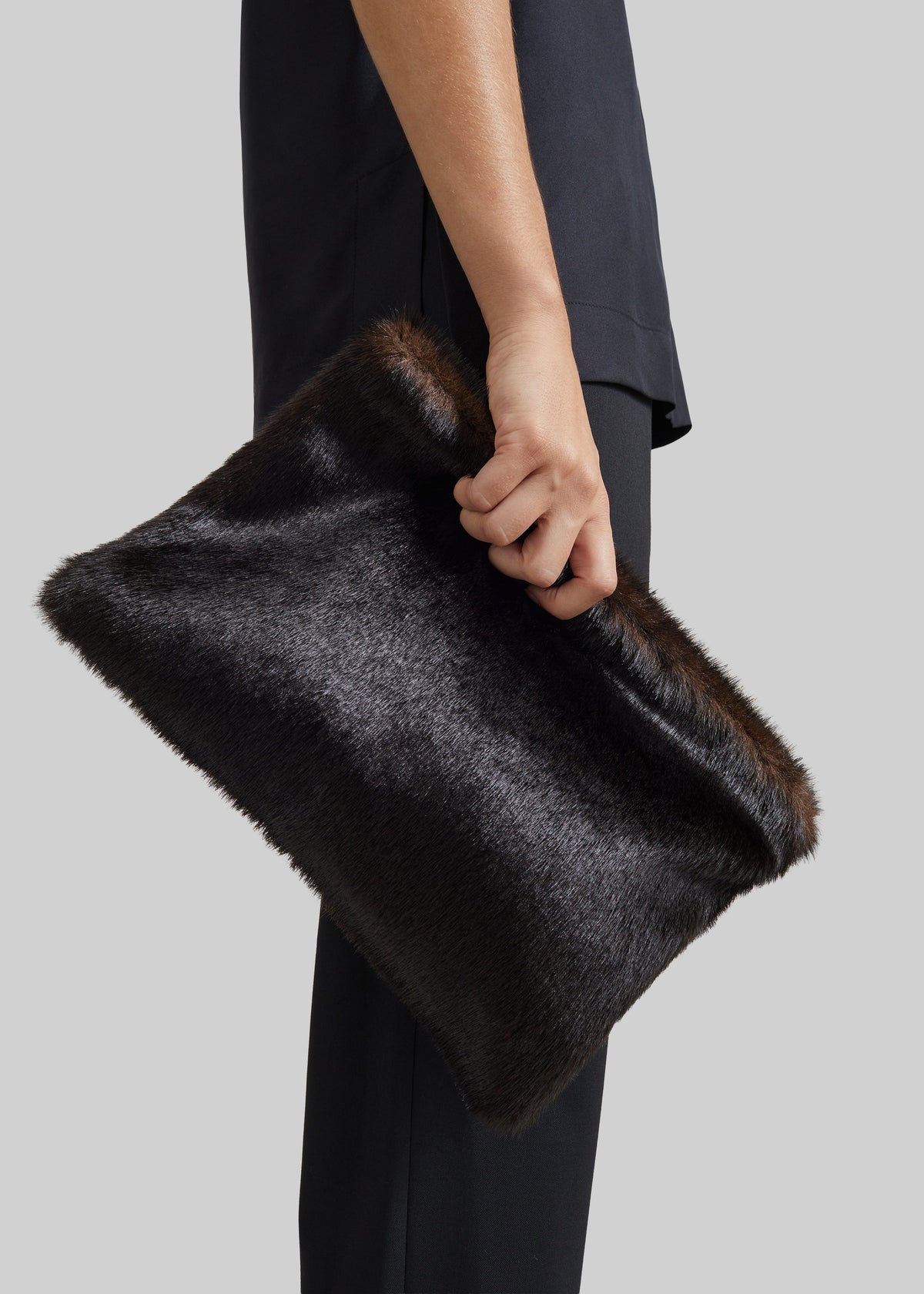 Loulou de Saison pochette Flint in pelliccia sintetica - Grizzly