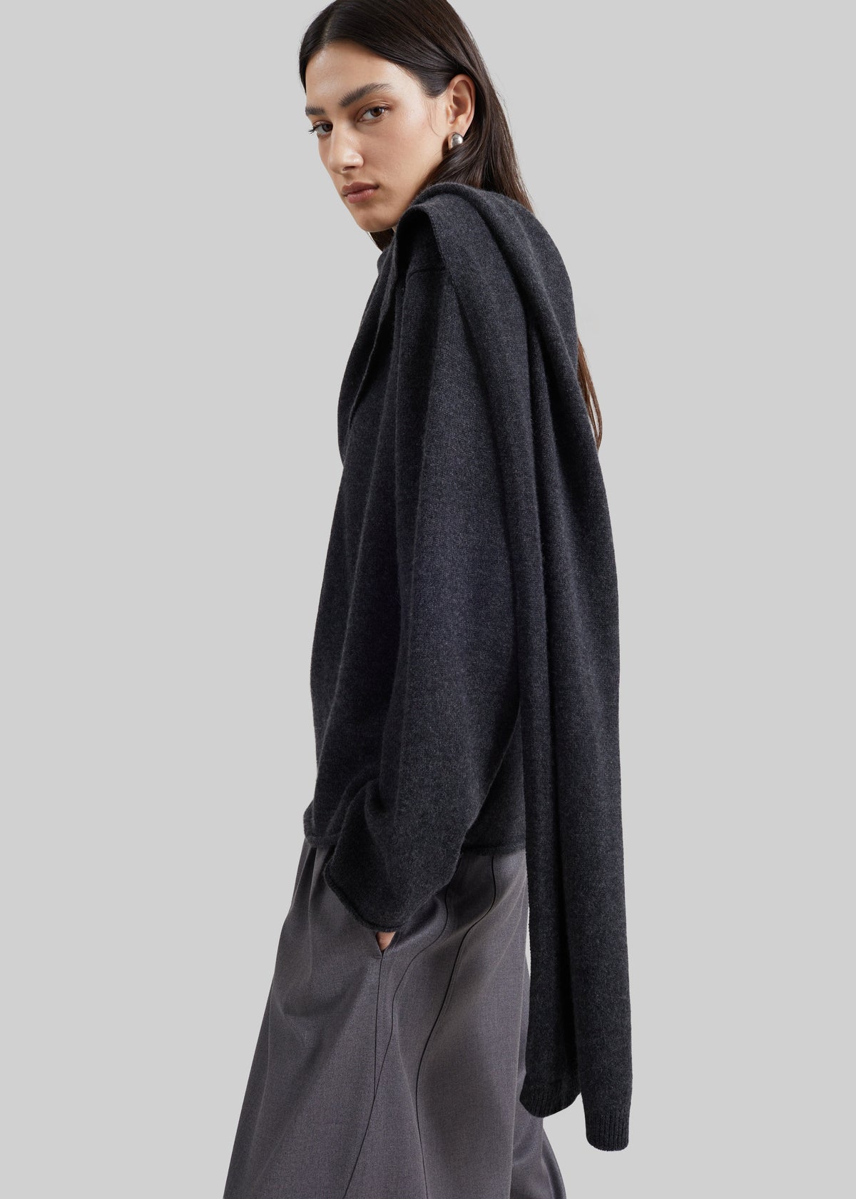 Loulou de Saison maglione Frances in cashmere con sciarpa - Antracite